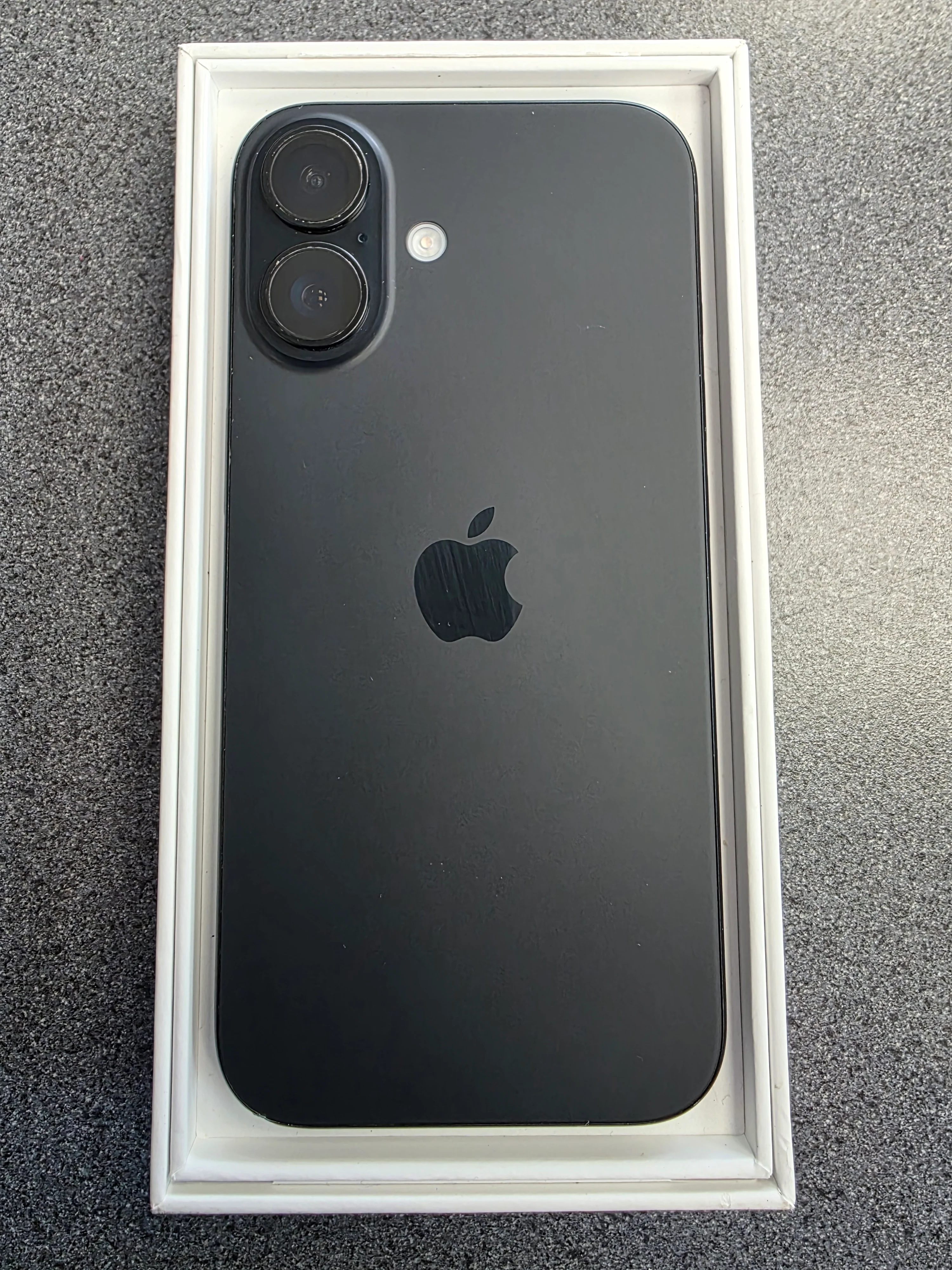 ⭐ SALE ⭐ Apple iPhone 16 (128GB) (Boxed) - Image 3