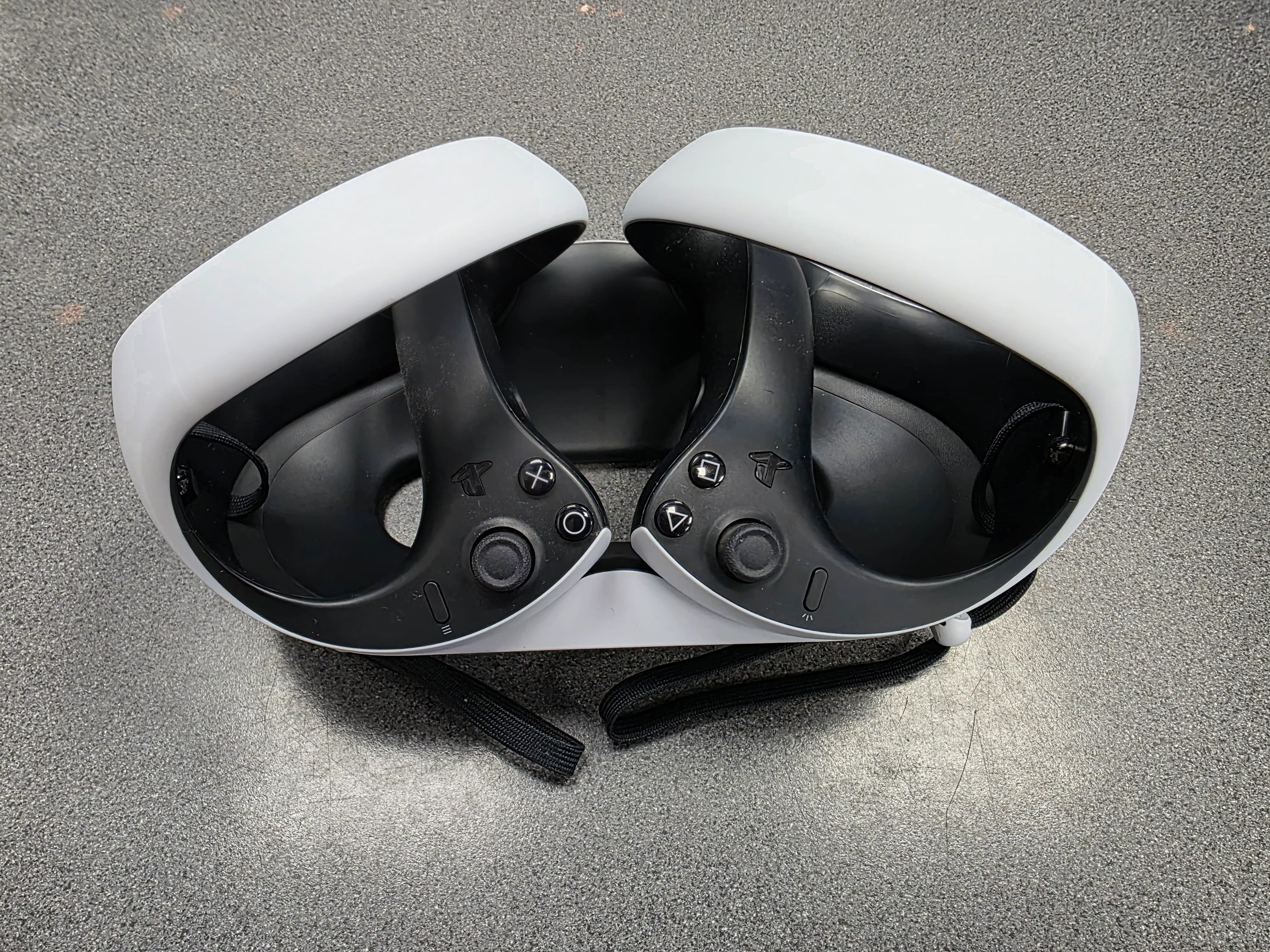 ⭐ SALE ⭐ Sony PlayStation VR2 (PSVR2) - Image 2