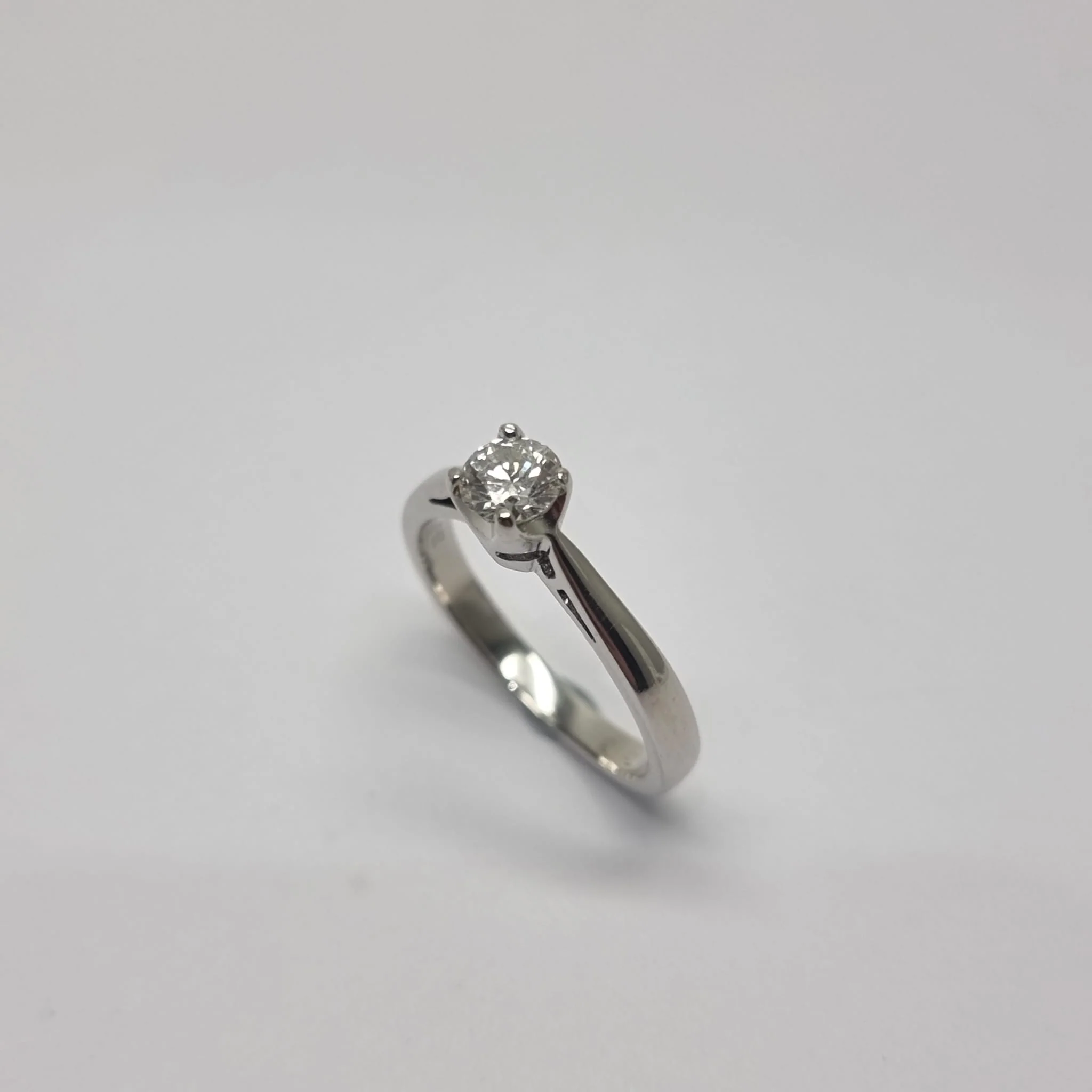 0.35ct Diamond Solitaire Platinum Ring - Size I - Assay Value £1950 - Image 3