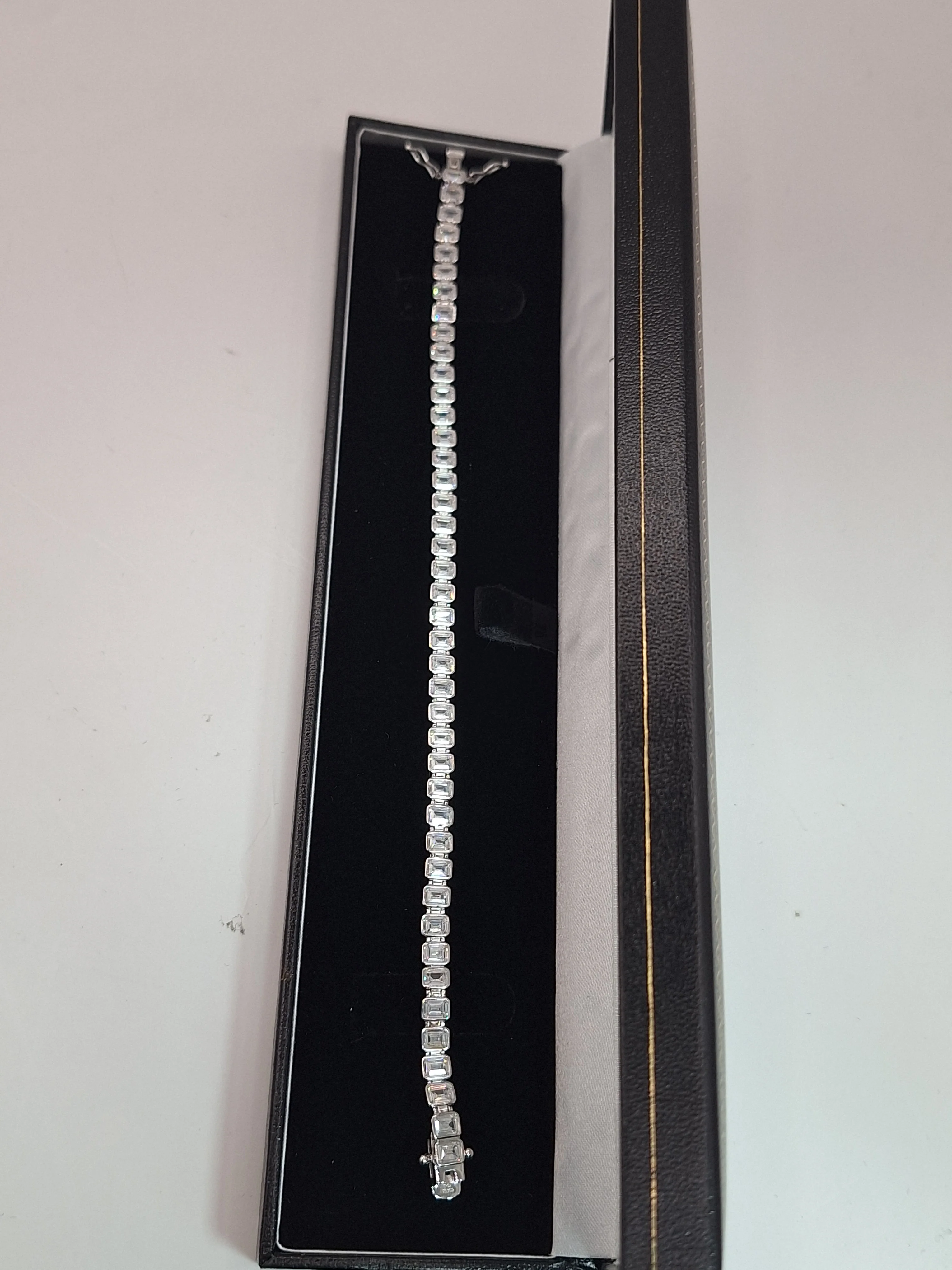 10.9G 925 CZ B/LET