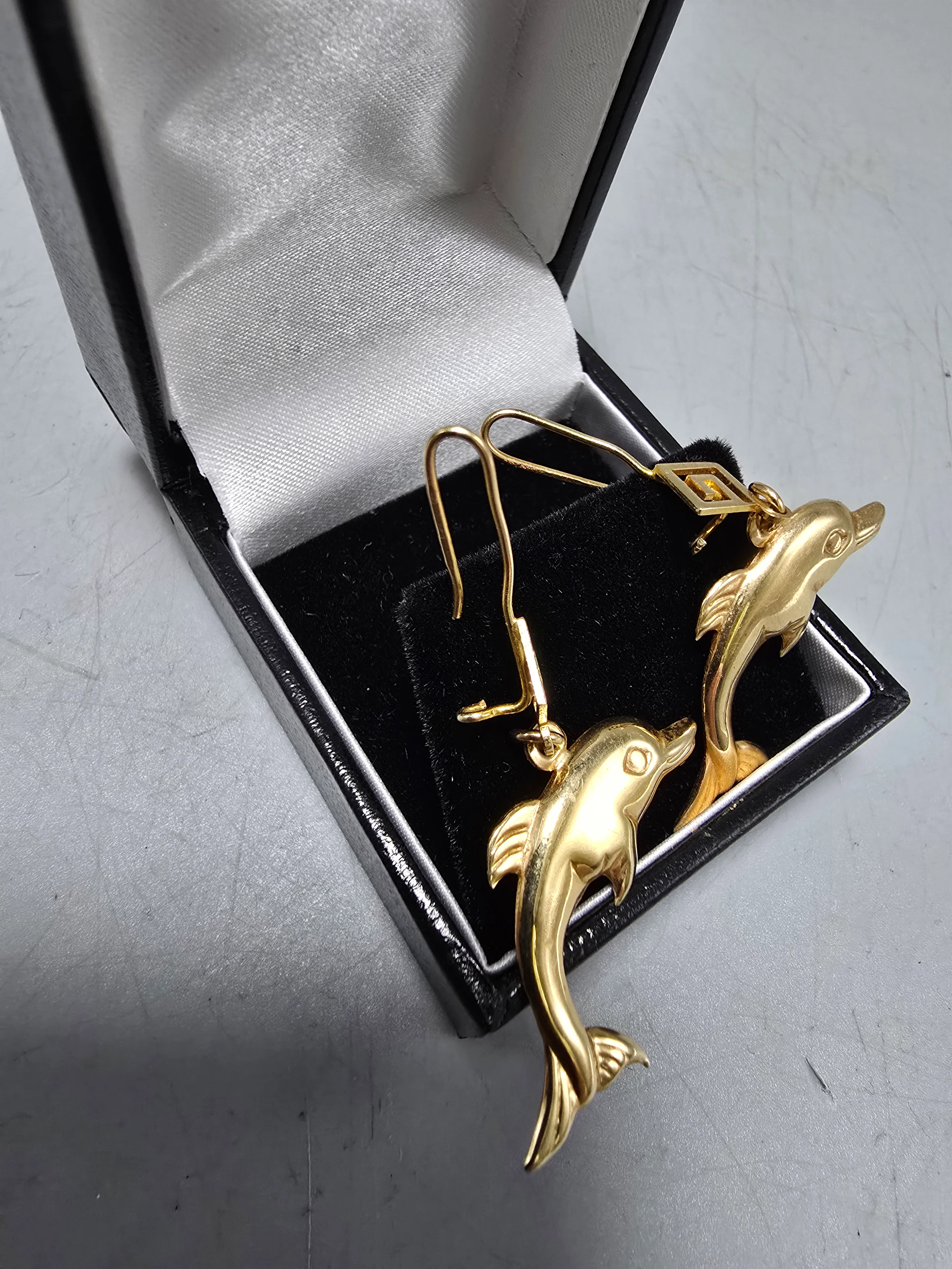 14ct GOLD Dolphin Earrings 5.8G 585 1.5'' in Length - Image 2