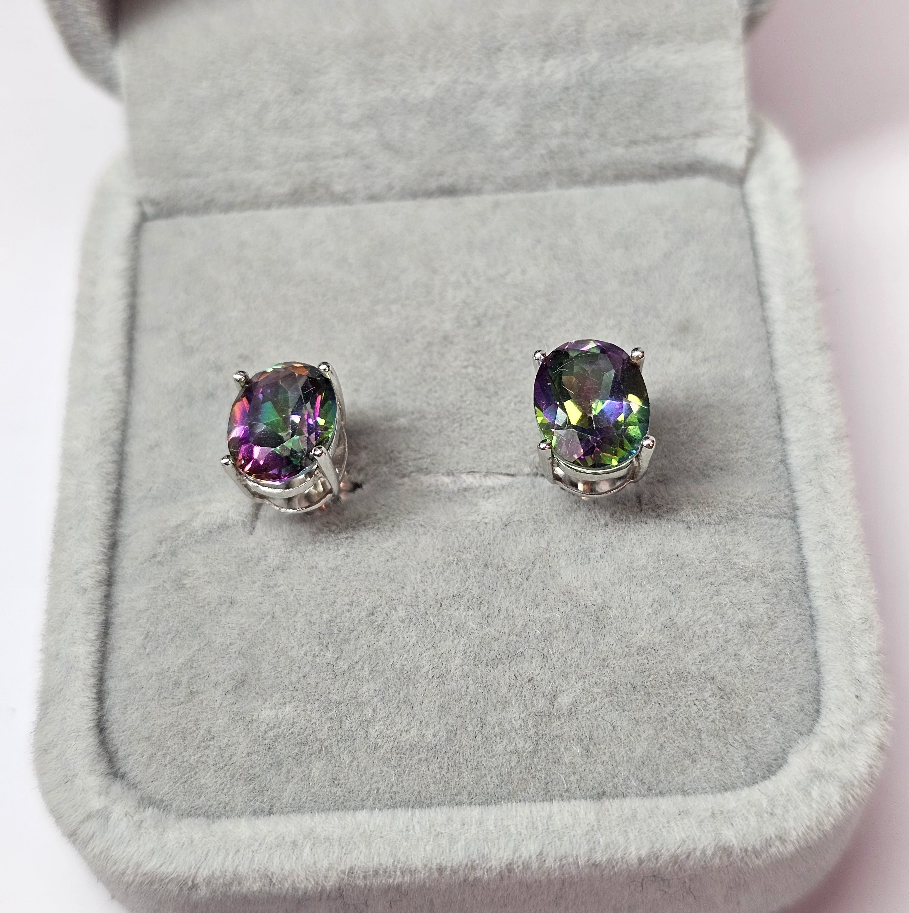 14ct White Gold Mystic Topaz Necklace and Earrings Set - Image 2