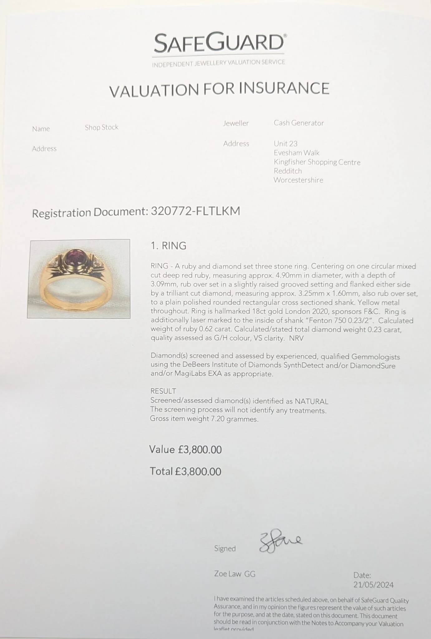 18ct Gold 0.62ct Ruby and Diamond Ring Three Stone Ring Set- Size K (RRP £3800) - Image 4