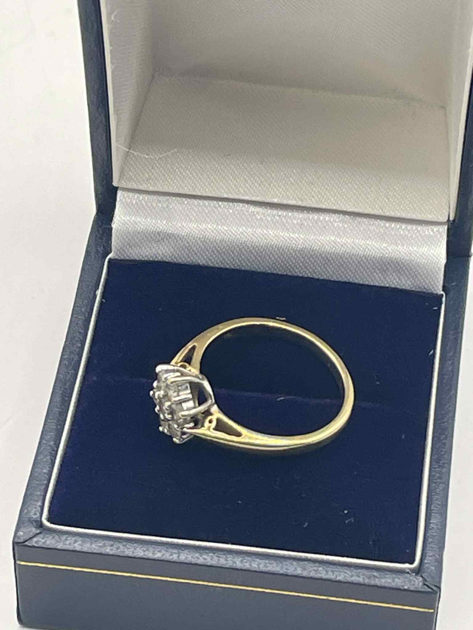18ct Gold Diamond Ring - M - Image 4