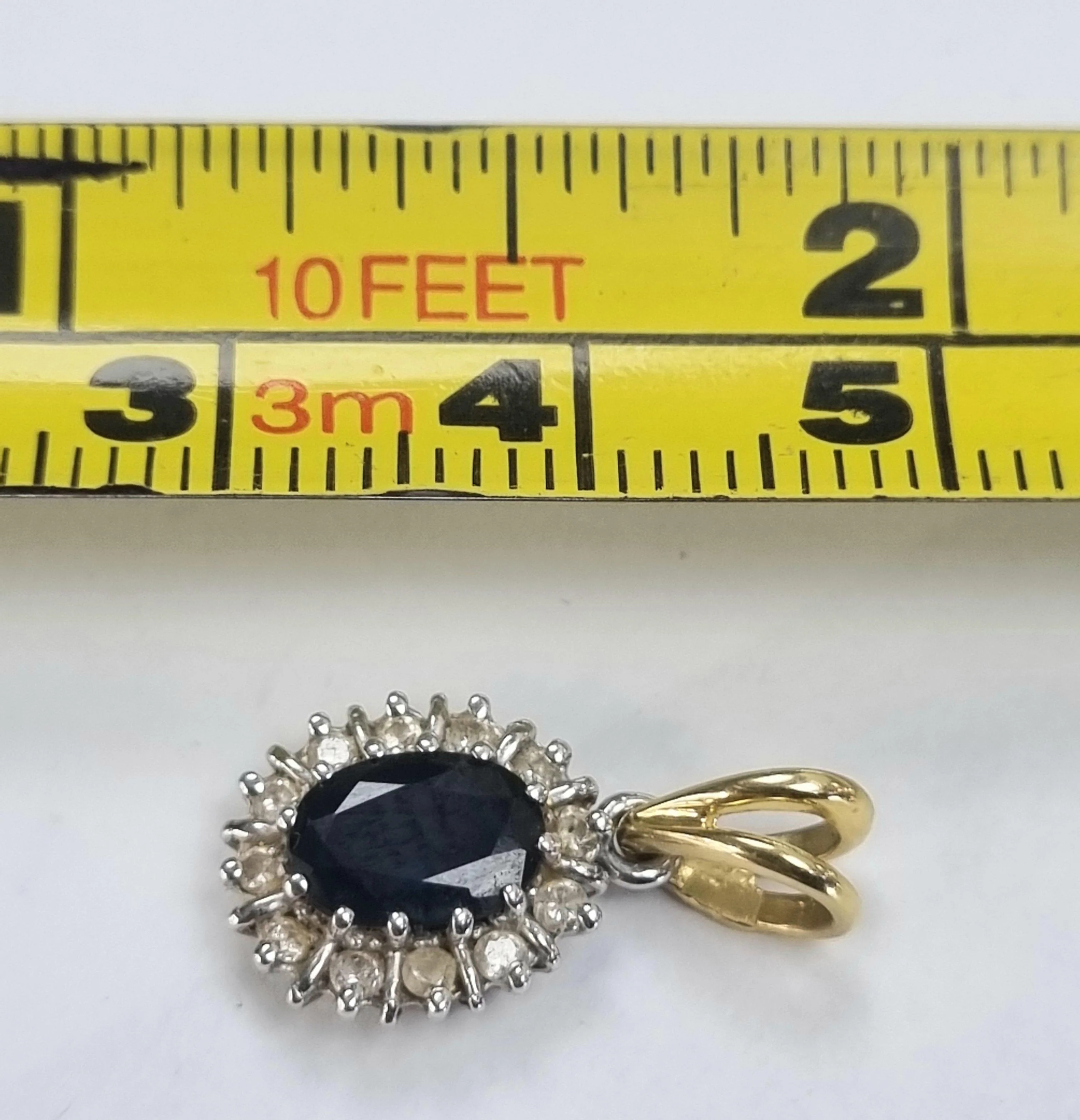 18ct Gold Diamond /Sapphire Pendant - Image 2