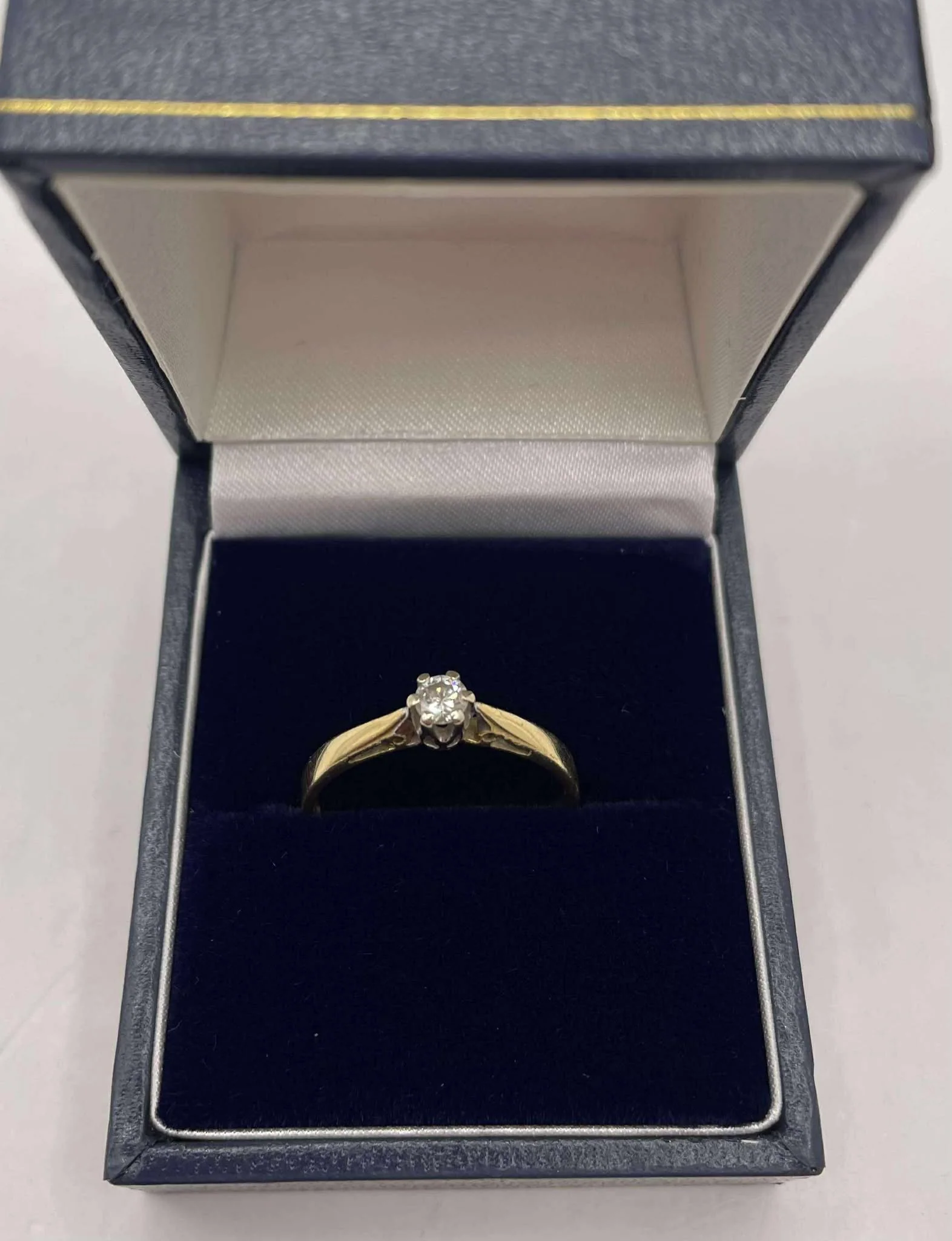 18CT Gold Ring (P)
