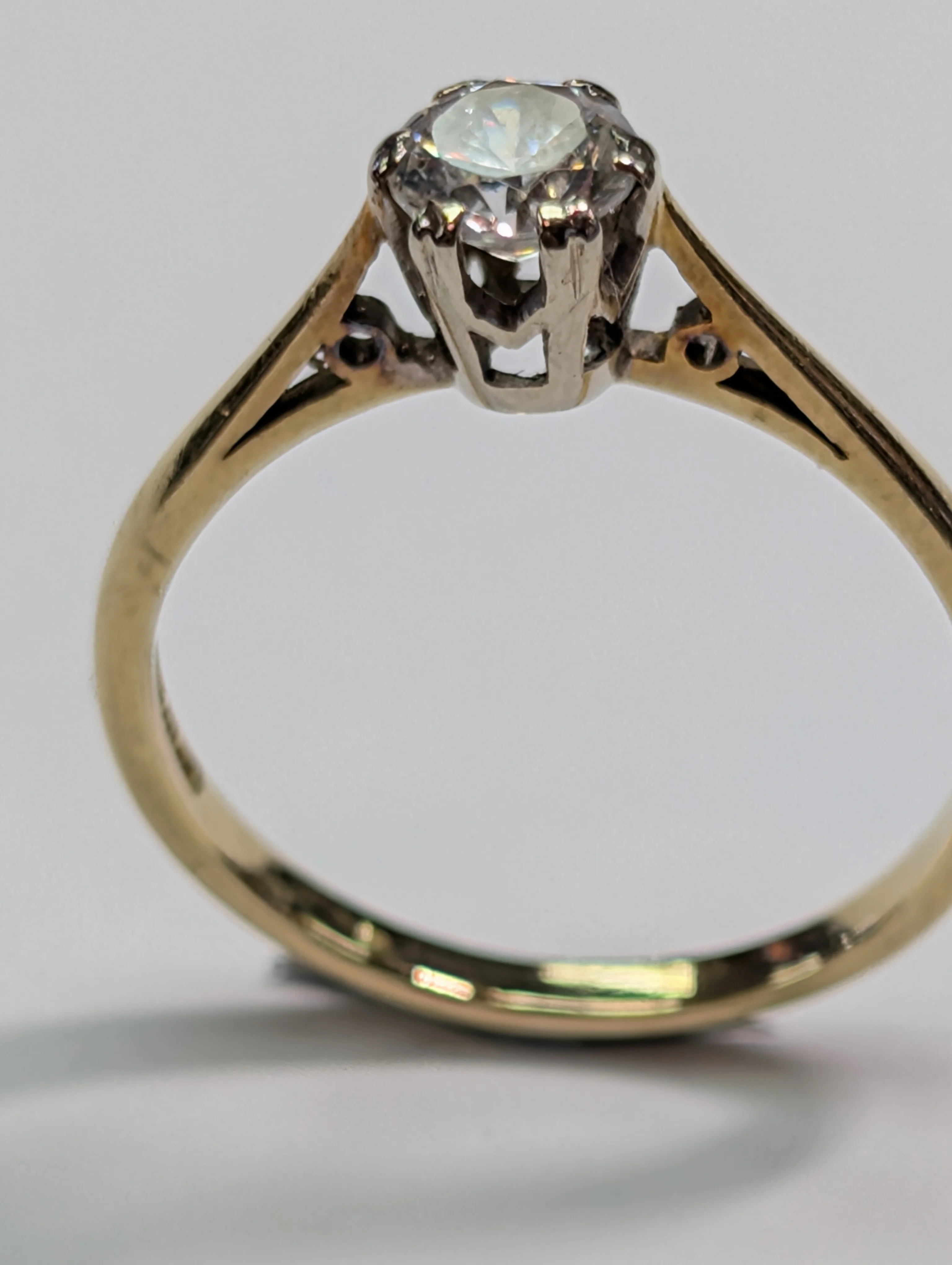 18ct Gold Single Stone Ring - Image 3