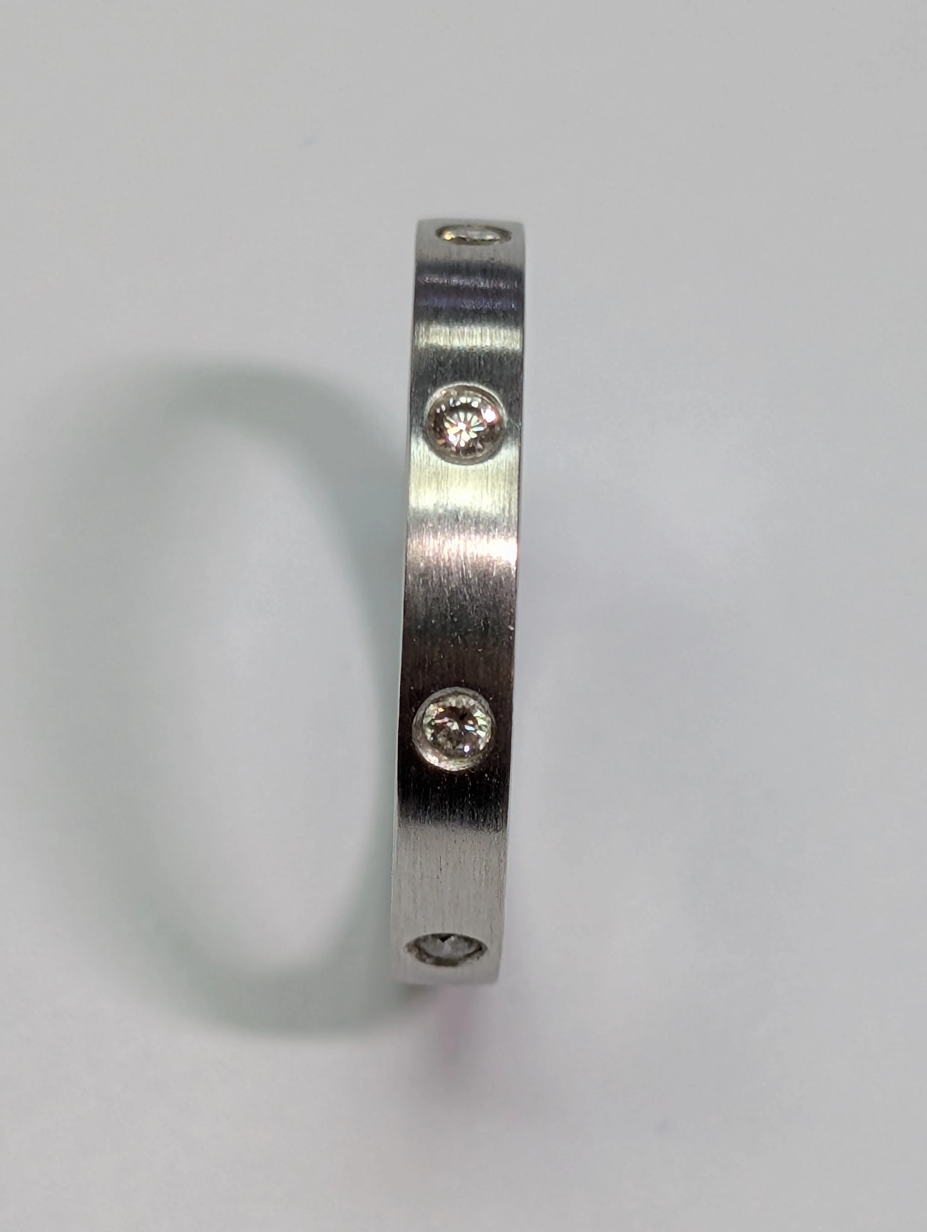 18ct White Gold Diamond Ring Matt Finish - Image 3