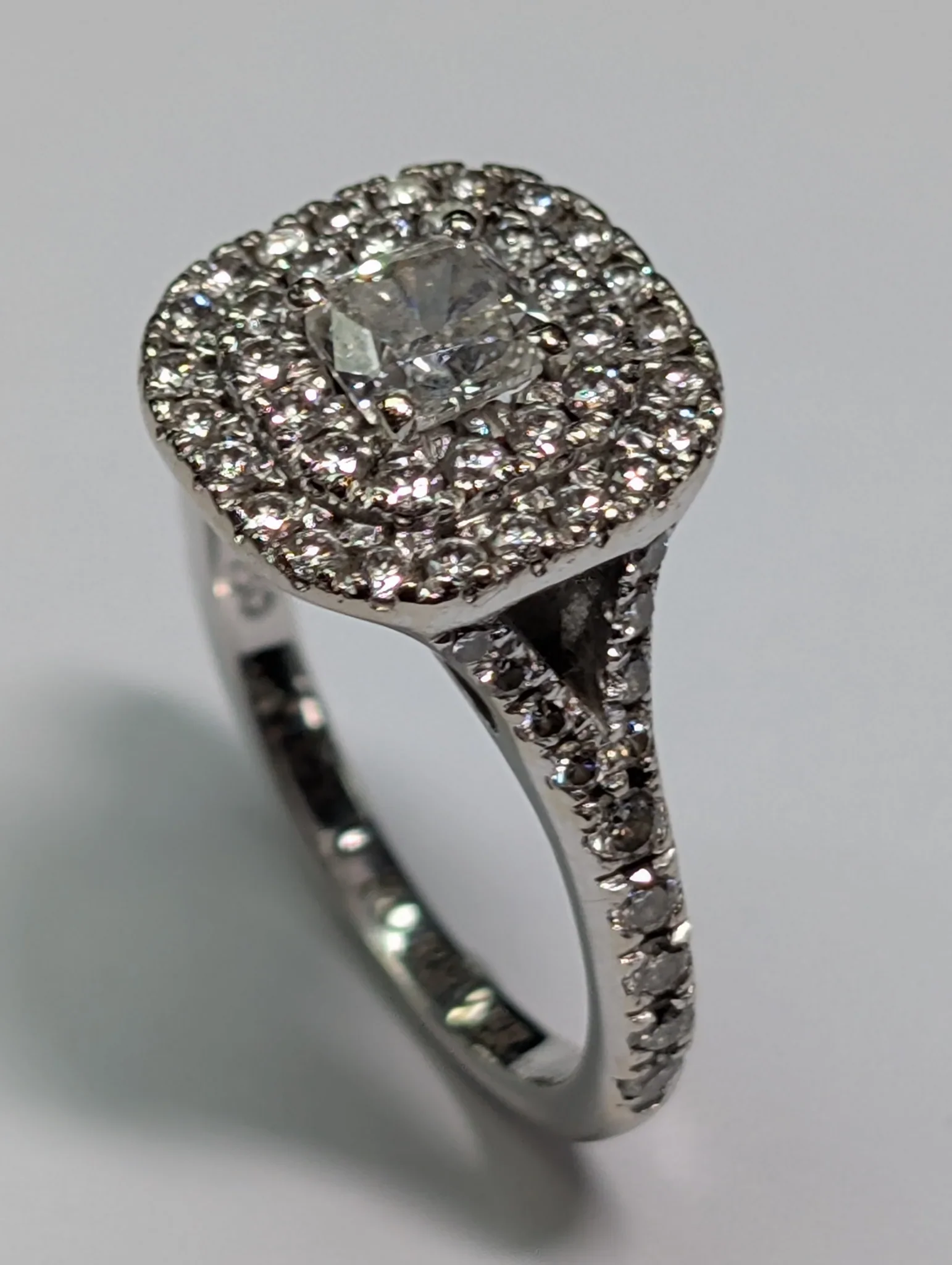 18Ct White Gold Diamond Ring size J - Image 2