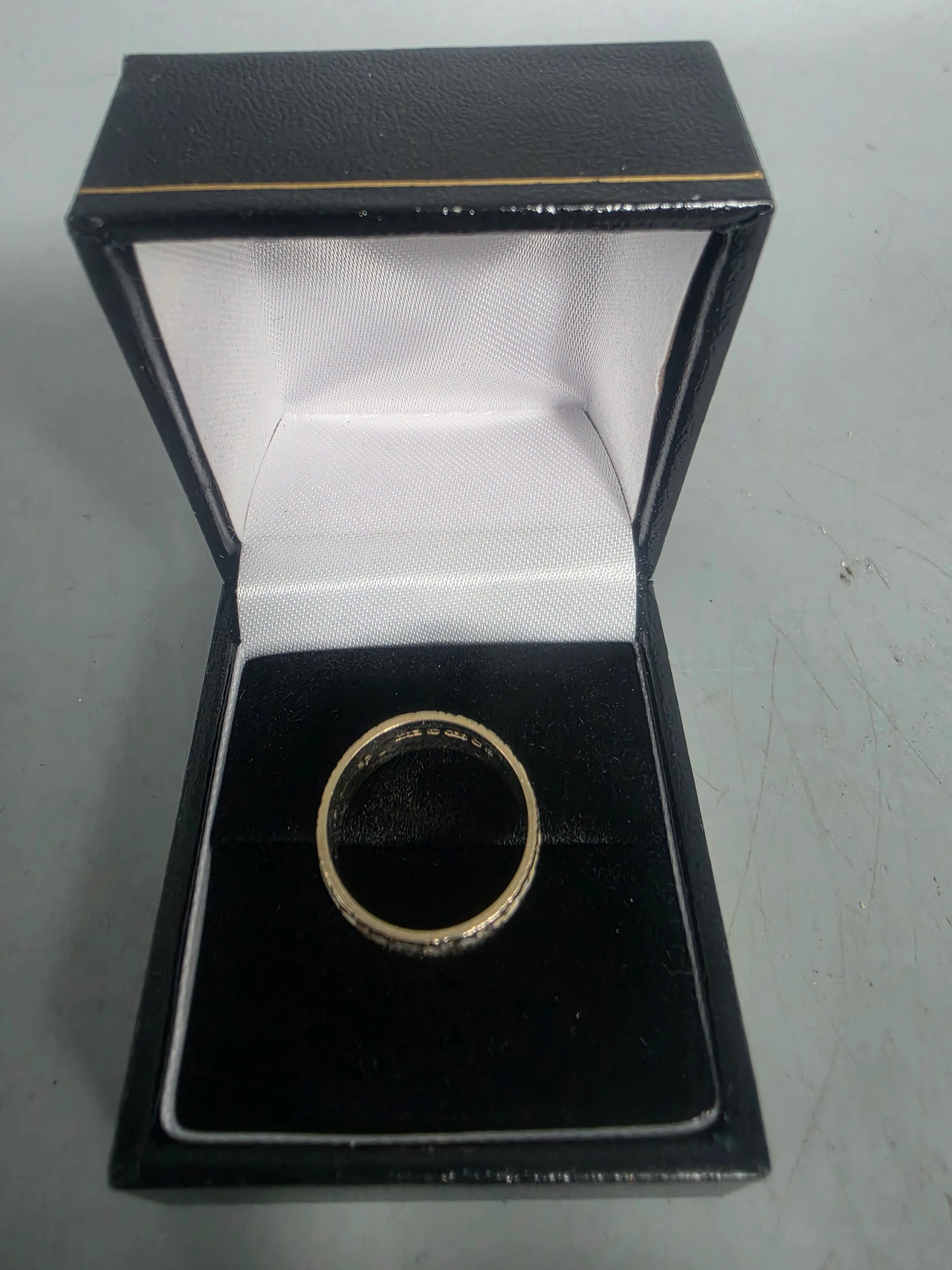 18ct White Gold Ring 750 5.4G Size L - Image 3