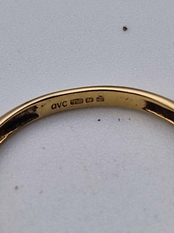 18ct Yellow Gold 5-Stone Eternity Ring – Size O – 2.22g Classic Elegant Band - Image 3