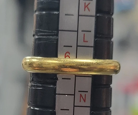22ct Yellow Gold Band Ring - 3.9G - Size M - Hallmarked - Image 3