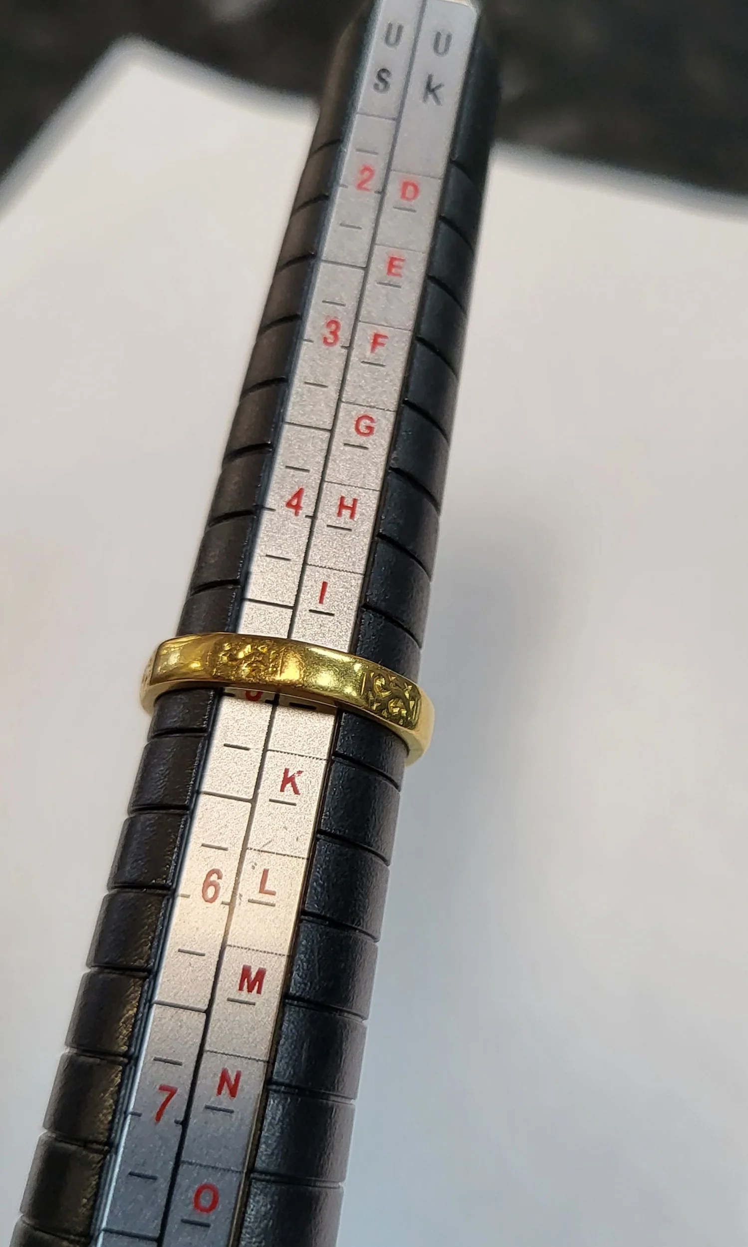 22ct Yellow Gold Patterned Band Ring - Size J - 3.27g - Image 4