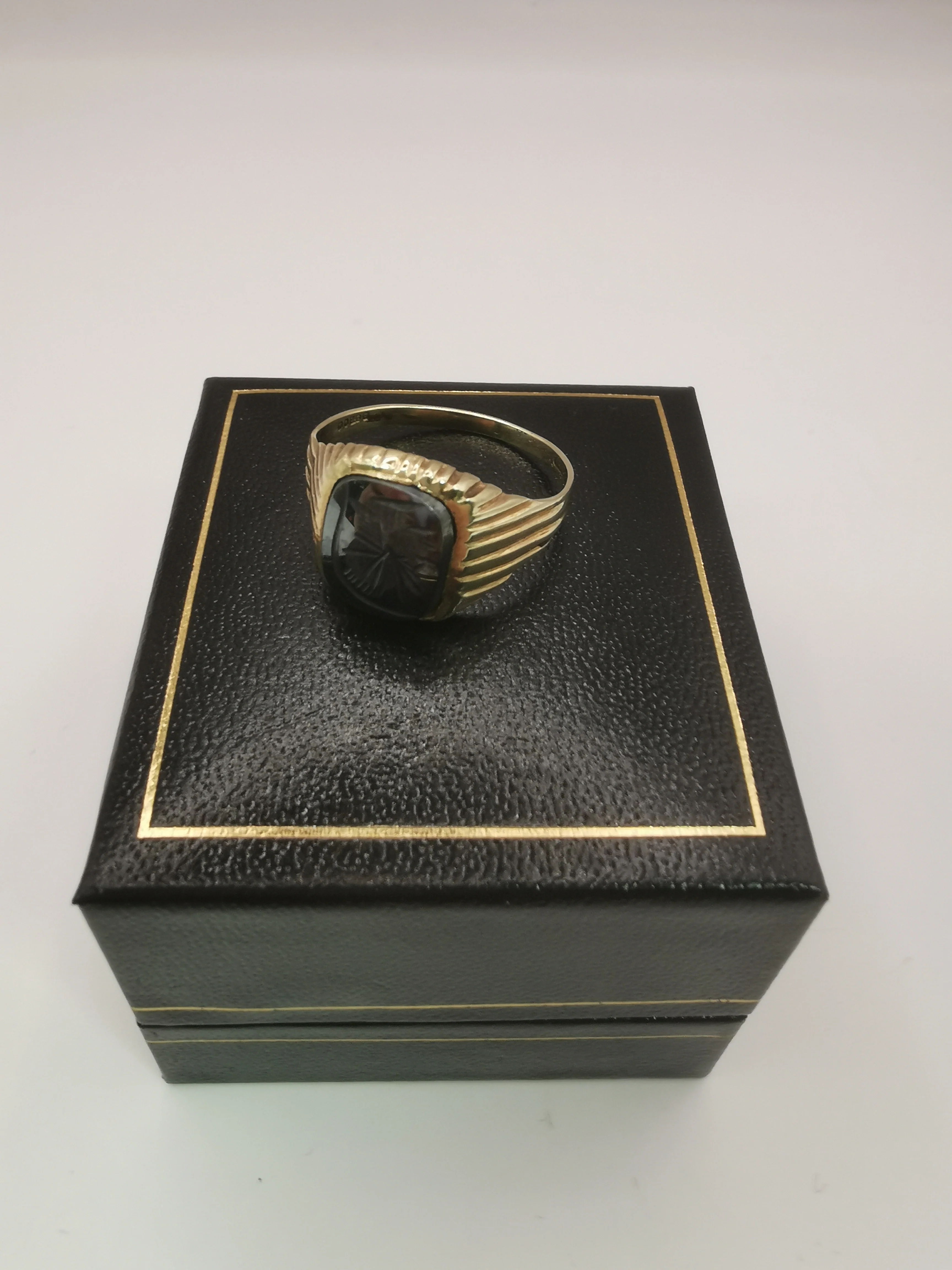 3.25G 9CT Gold Ring(375) Hallmarked and Tested Size V - Image 3