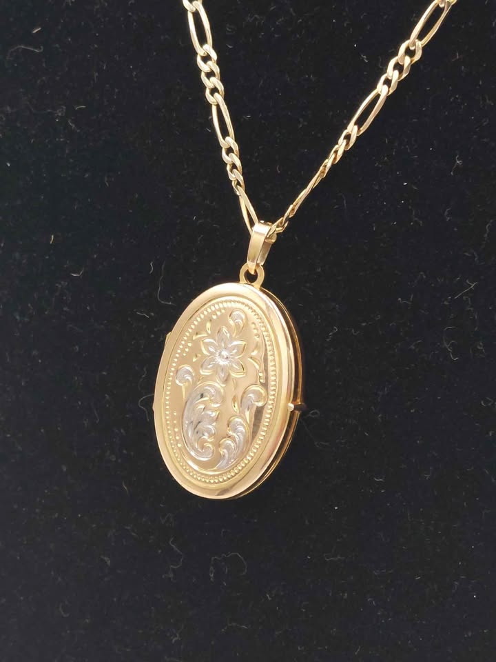 (375 Hallmarked&Tested) 9K 10.6G Gold Chain With Flower Engraved Locket, 30" In Length - Image 2