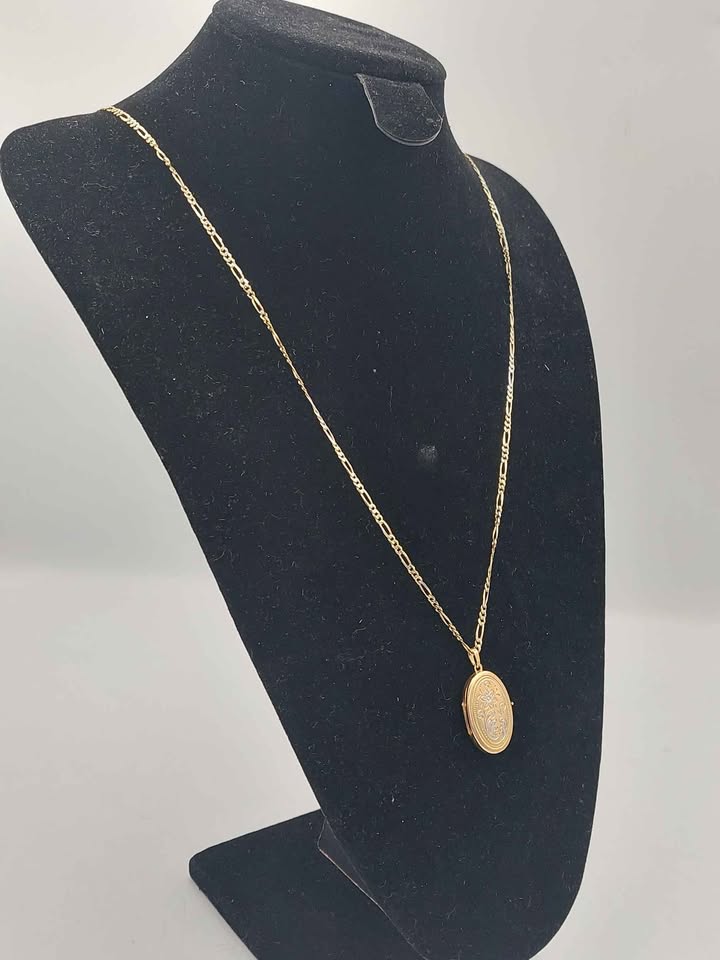 (375 Hallmarked&Tested) 9K 10.6G Gold Chain With Flower Engraved Locket, 30" In Length - Image 3