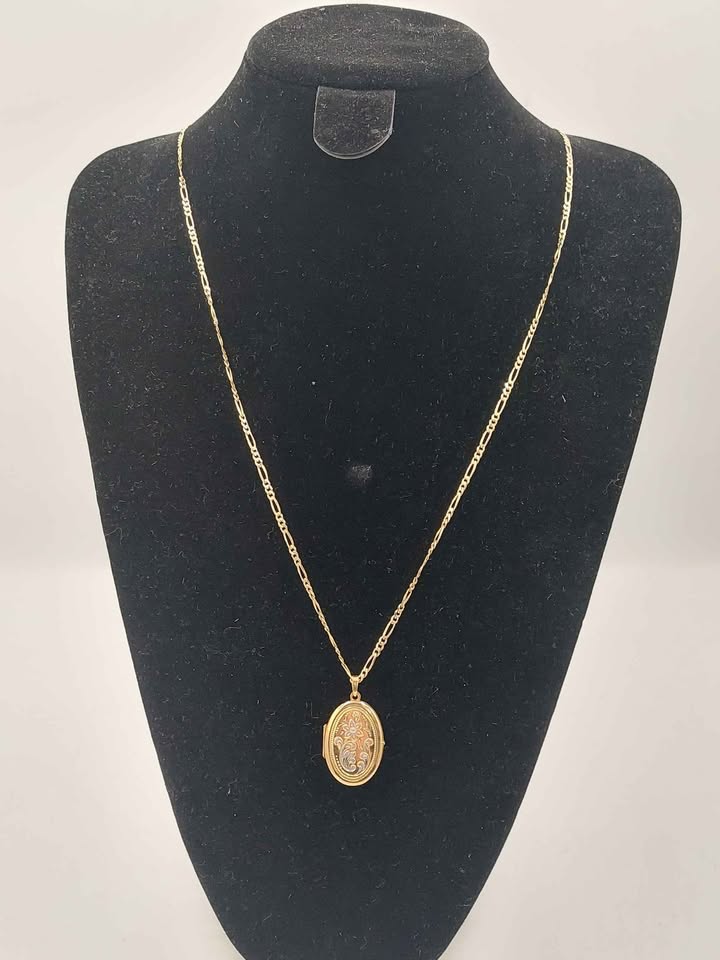 (375 Hallmarked&Tested) 9K 10.6G Gold Chain With Flower Engraved Locket, 30" In Length - Image 4