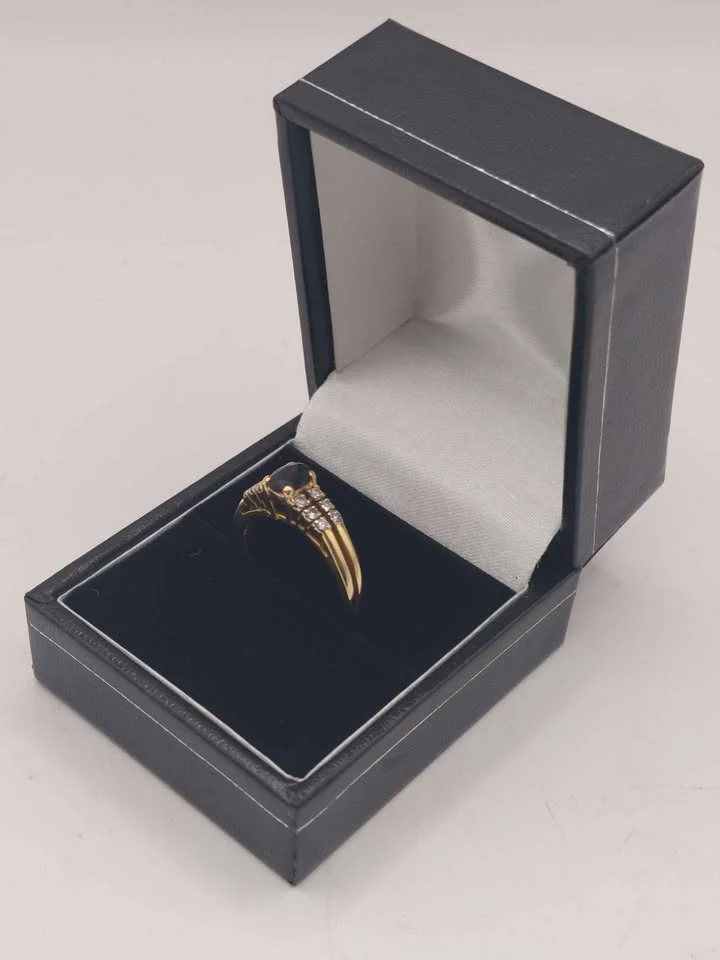 (750 Hallmarked&Tested) 18ct, 3.9G Gold Diamond Ring, Size N
