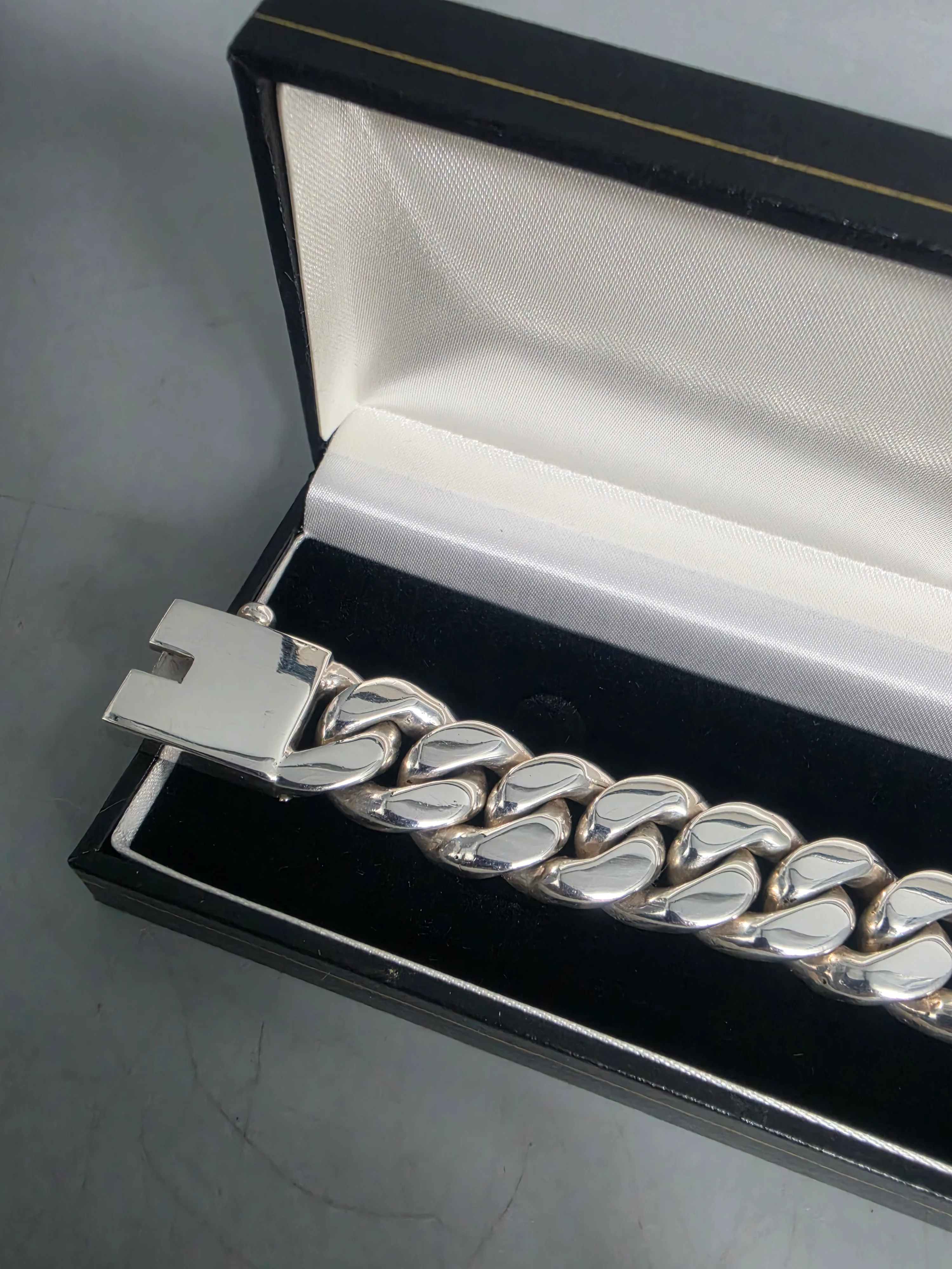 925 Silver B/Let 133.6G 8'' in Length (BIG AND CHUNKY) - Image 2
