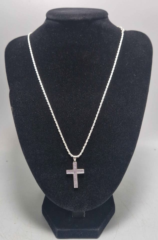 925 Silver Cross Chain 9.7G 24"