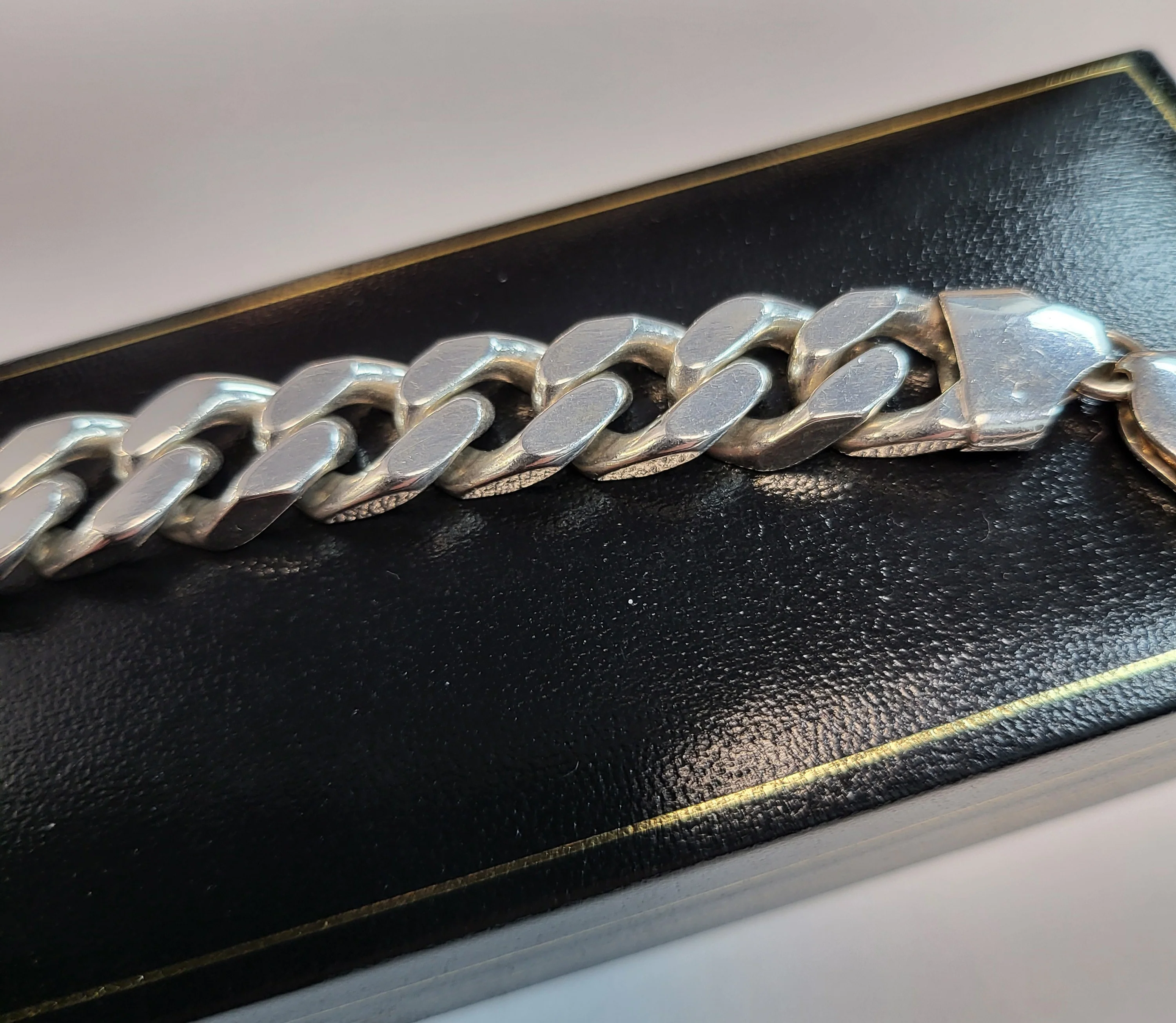 925 Silver Curb Bracelet - 9" - 64.5g - Image 2