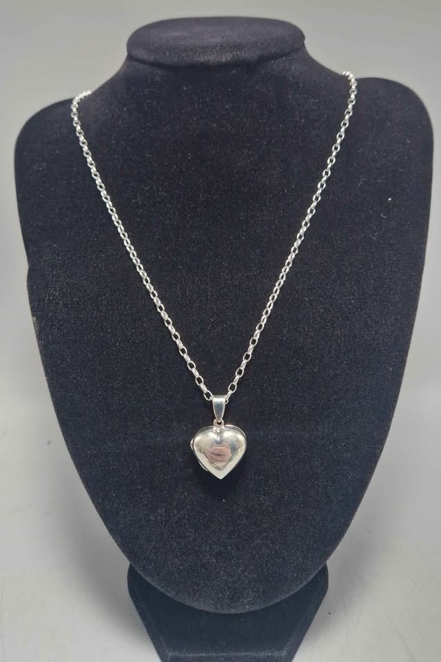 925 Silver Heart Chain 11.8G 24"