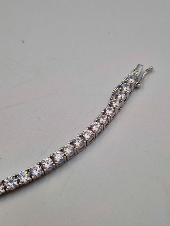 925 Sterling Silver Bracelet W/ Cubic Zirconia Stones - 4mm Wide - 16.50 Grams - 8" Long *BRAND NEW* - Image 2