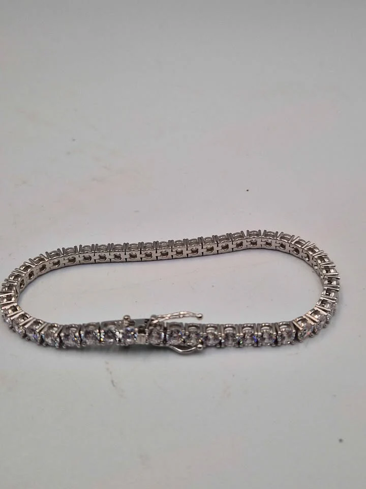 925 Sterling Silver Bracelet W/ Cubic Zirconia Stones - 4mm Wide - 16.50 Grams - 8" Long *BRAND NEW* - Image 3