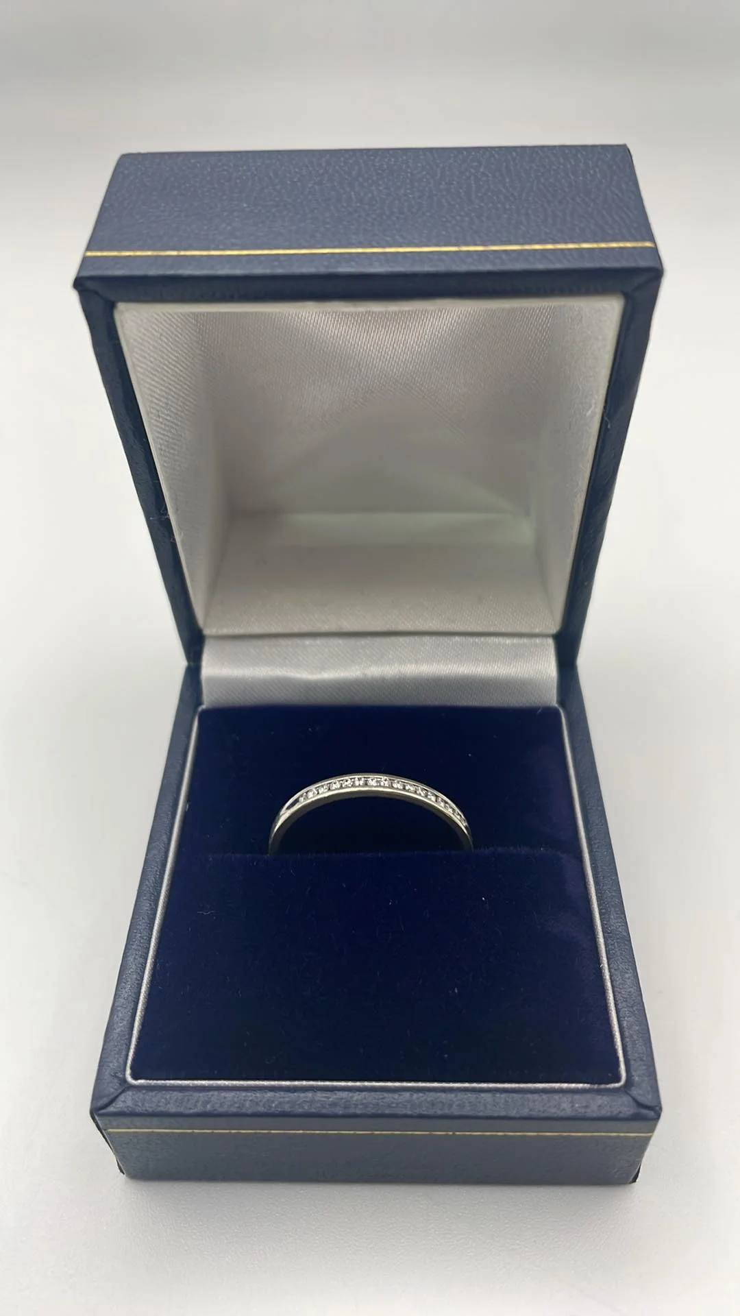 9ct diamond gold ring