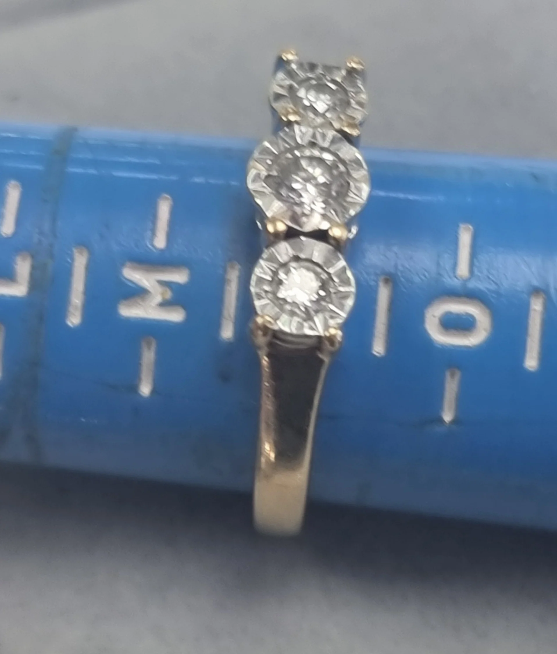 9ct Gold 3 Stone Diamond Ring Size "N"