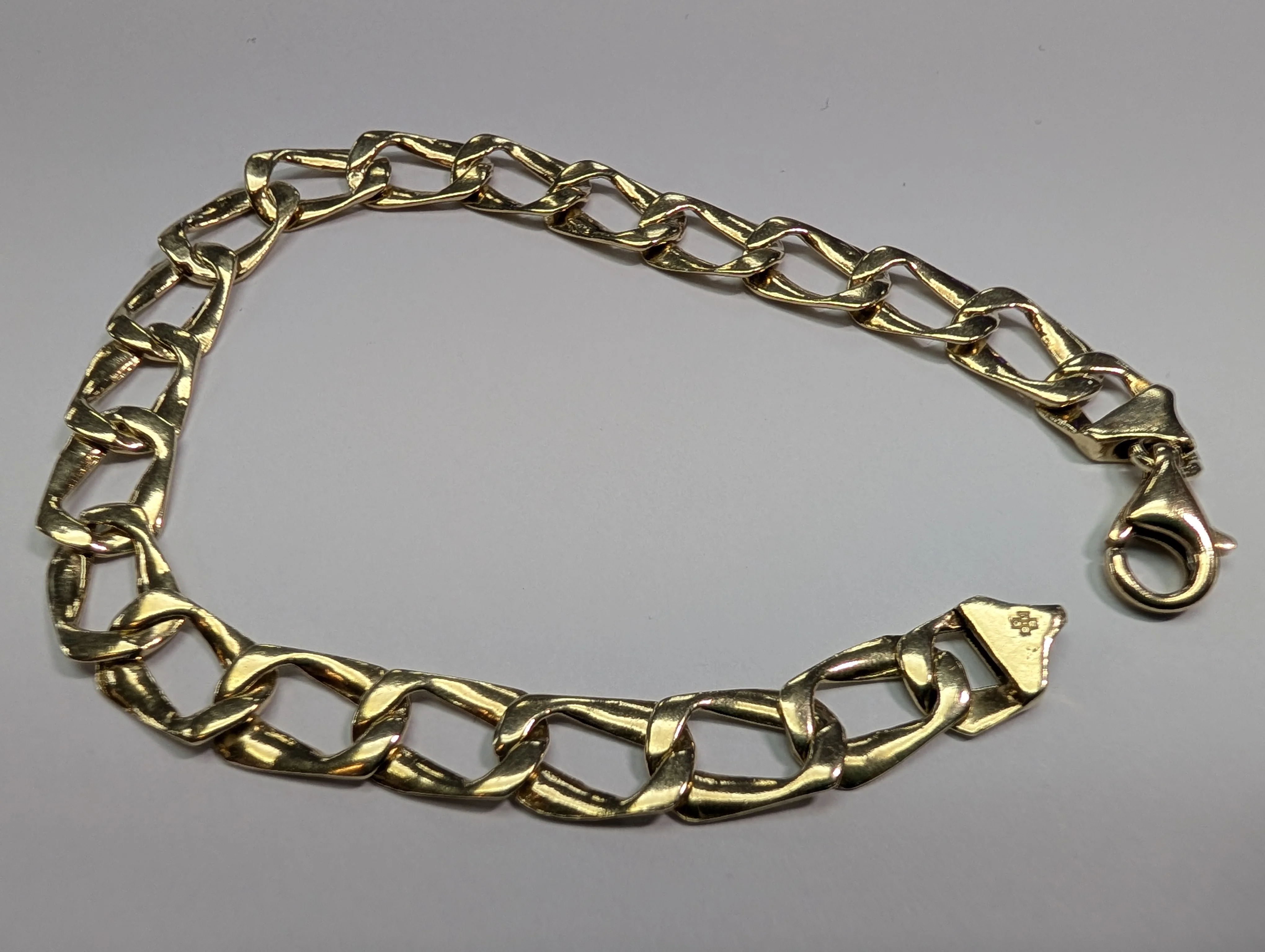 9ct Gold 8” Bracelet - Image 3