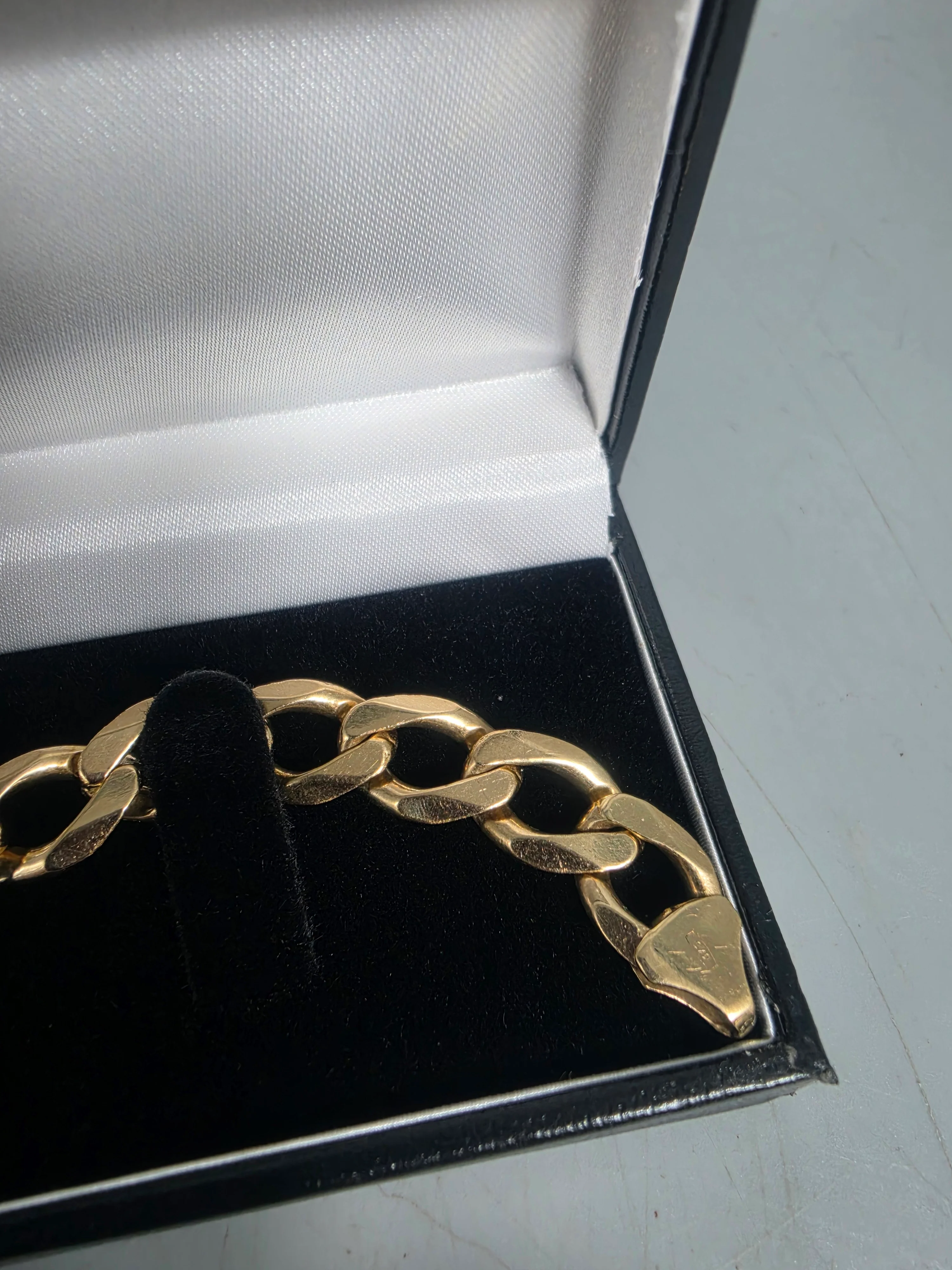 9ct Gold Bracelet 375 32.5G 9'' in Length - Image 3