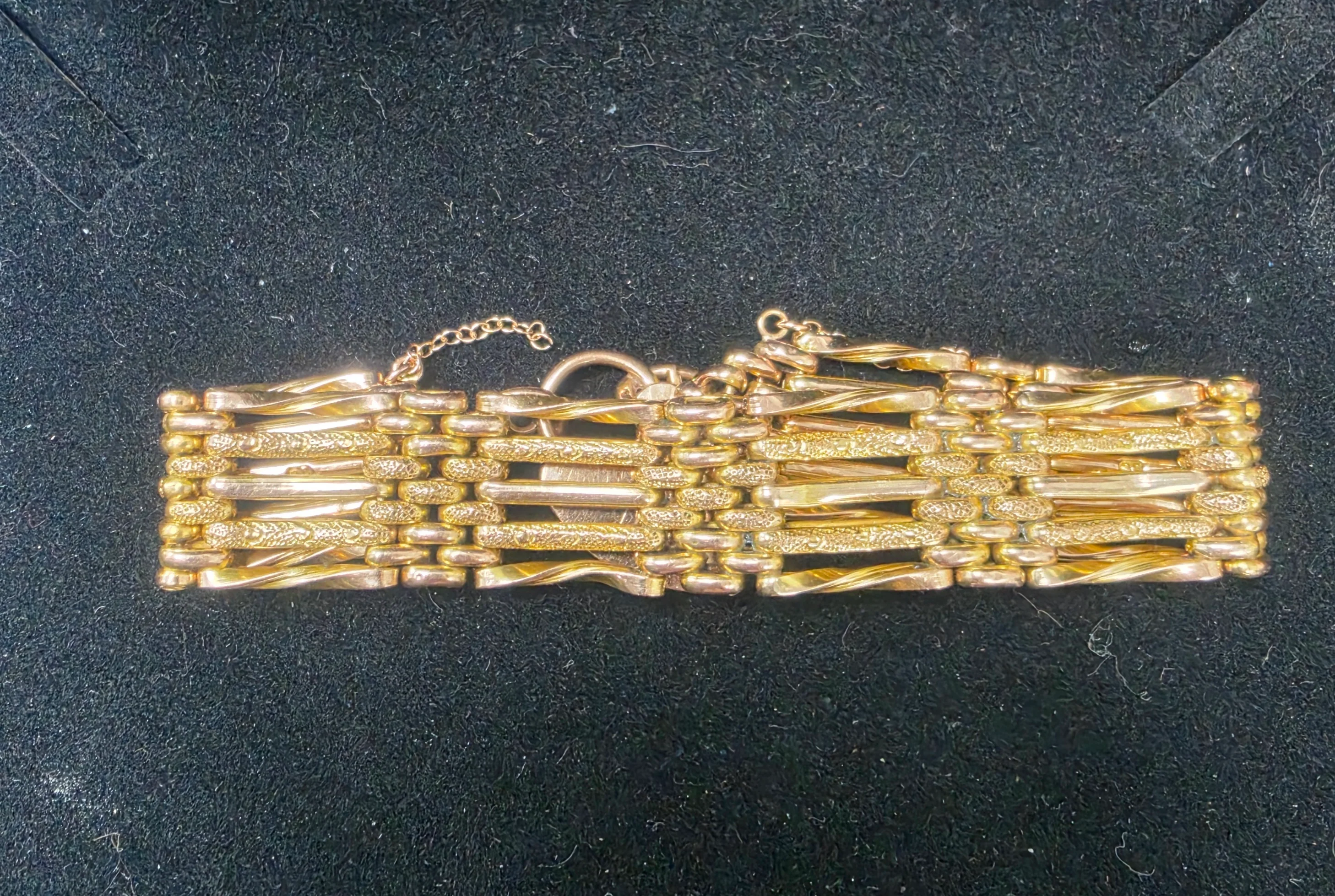 9CT GOLD BRACELET 8'' IN LENGTH 23.5G - Image 3