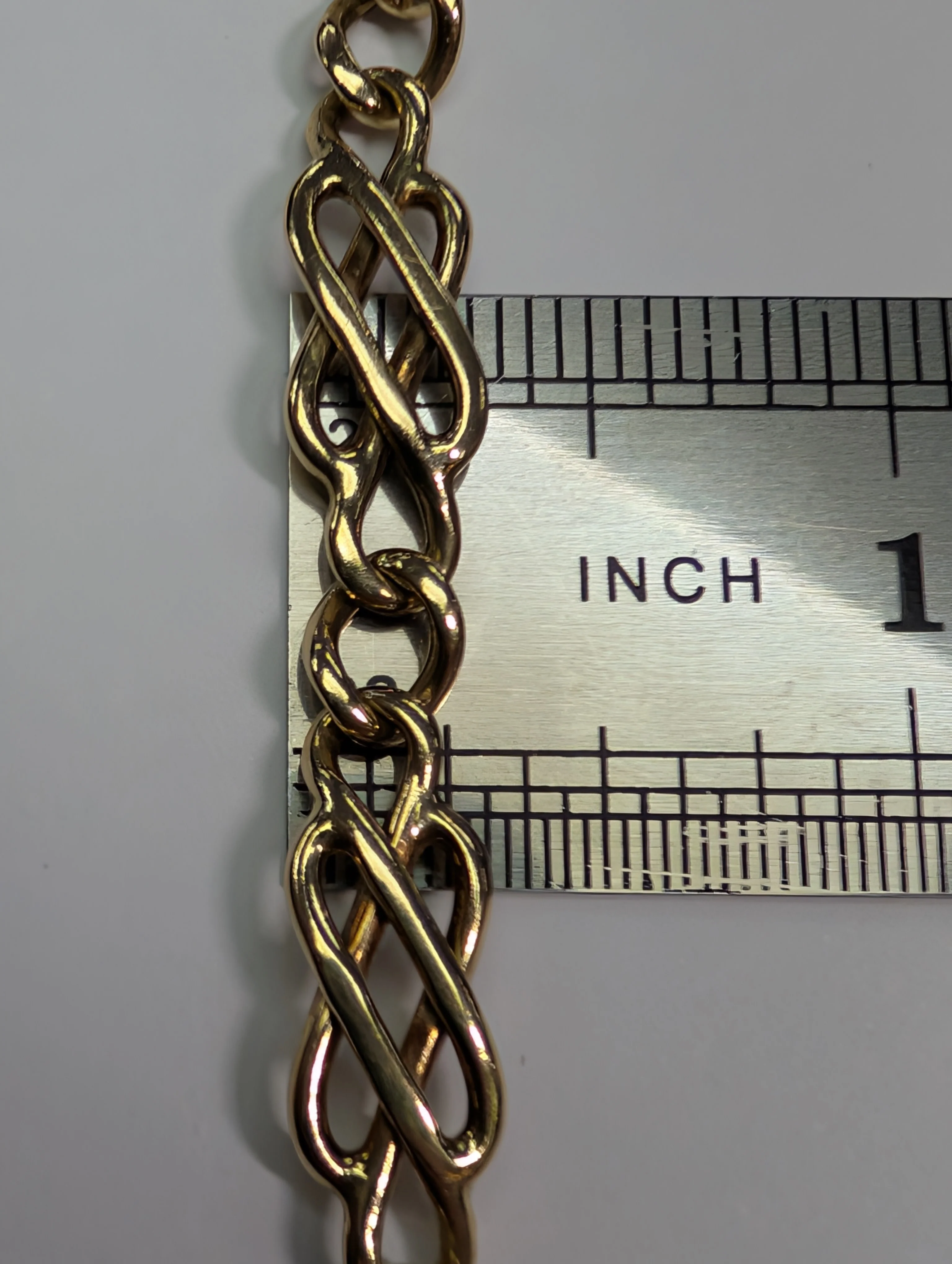 9ct Gold Celtic 8” Bracelet - Image 3