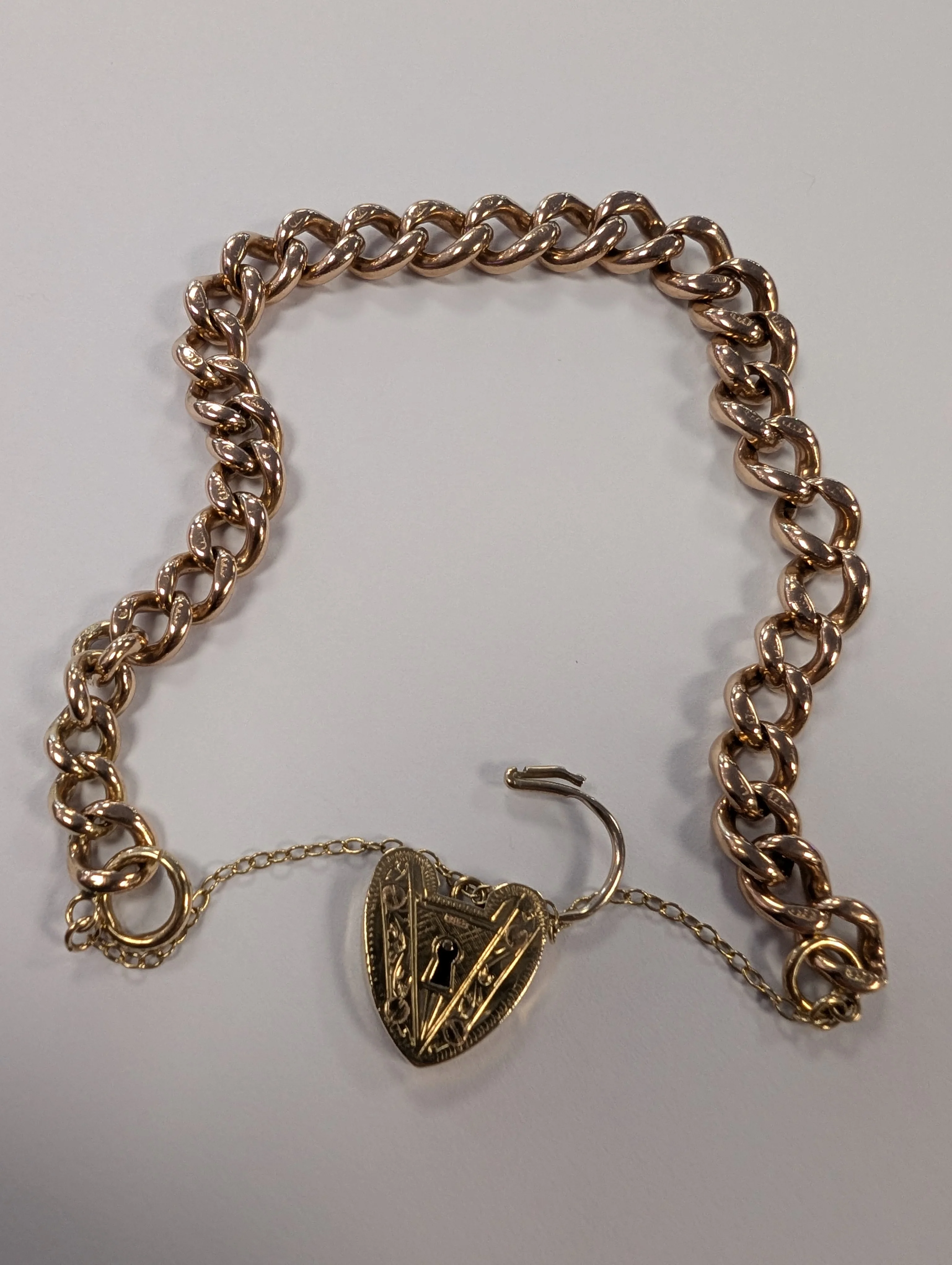 9ct Gold Charm bracelet - heart lock & safety chain - Image 4
