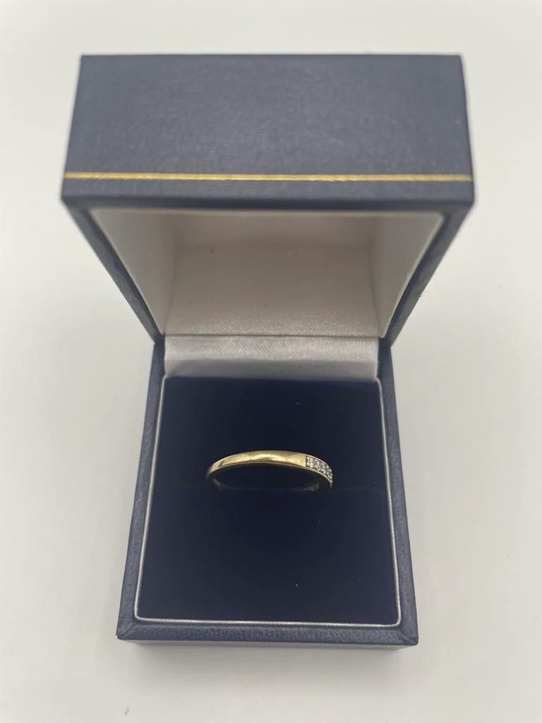 9ct gold diamond ring - Image 2