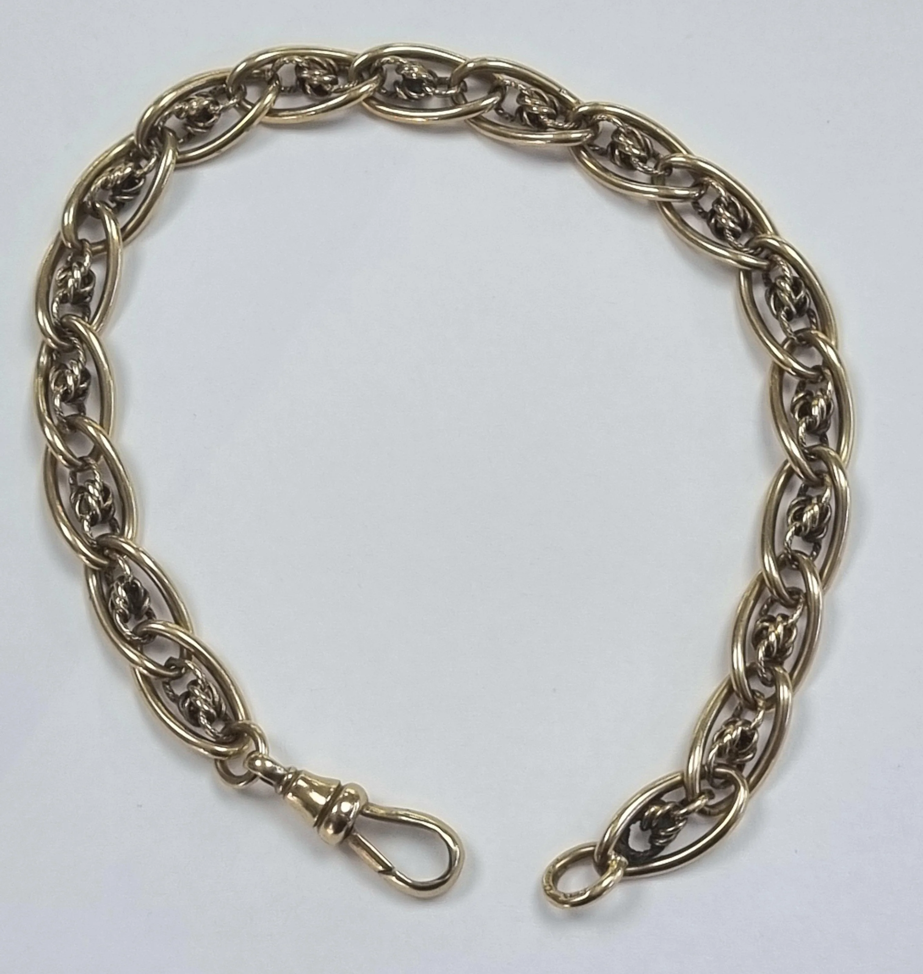 9ct Gold Link Bracelet 9"