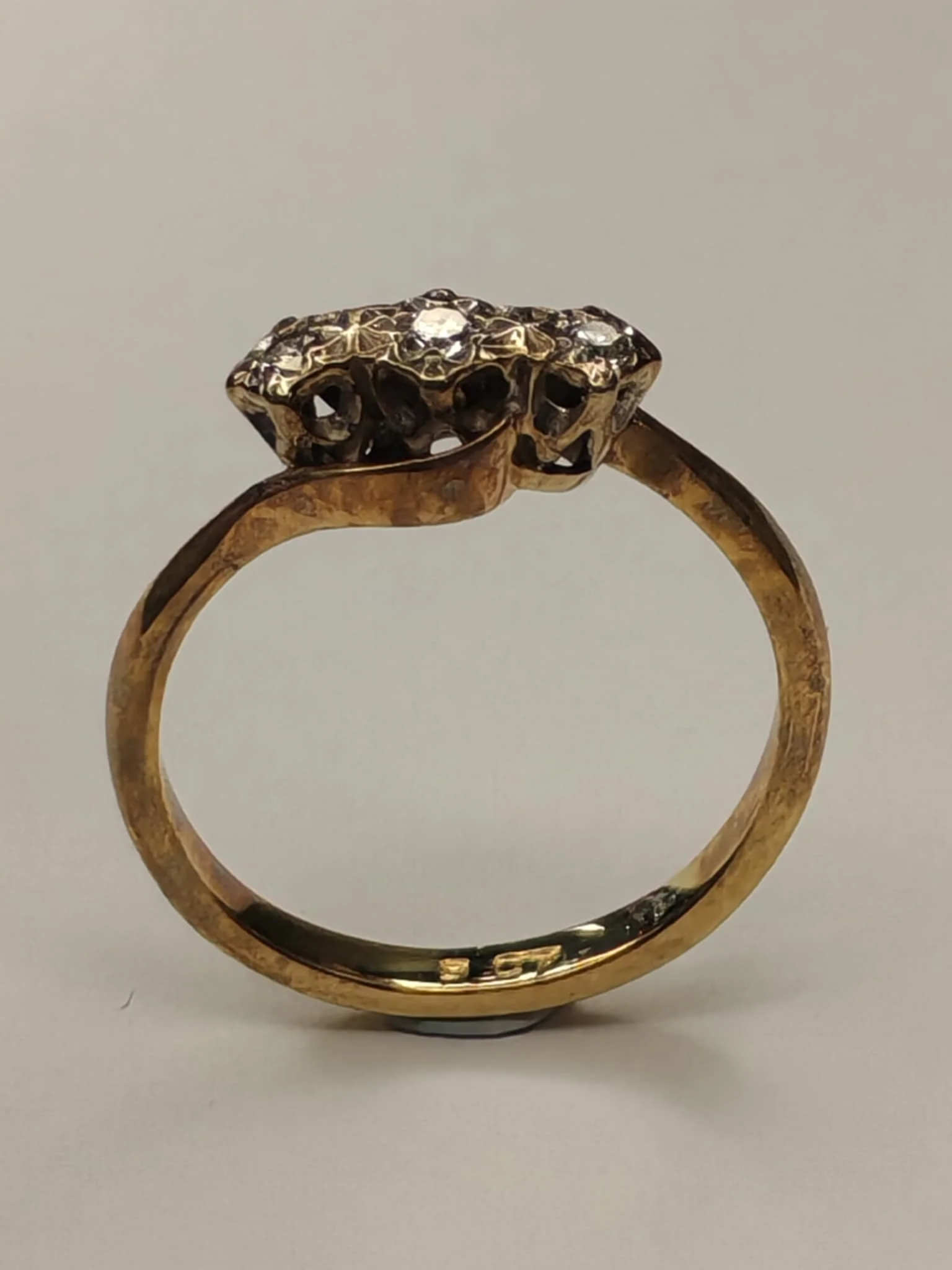 9ct Gold Moissanite Ring - Size L - Image 2