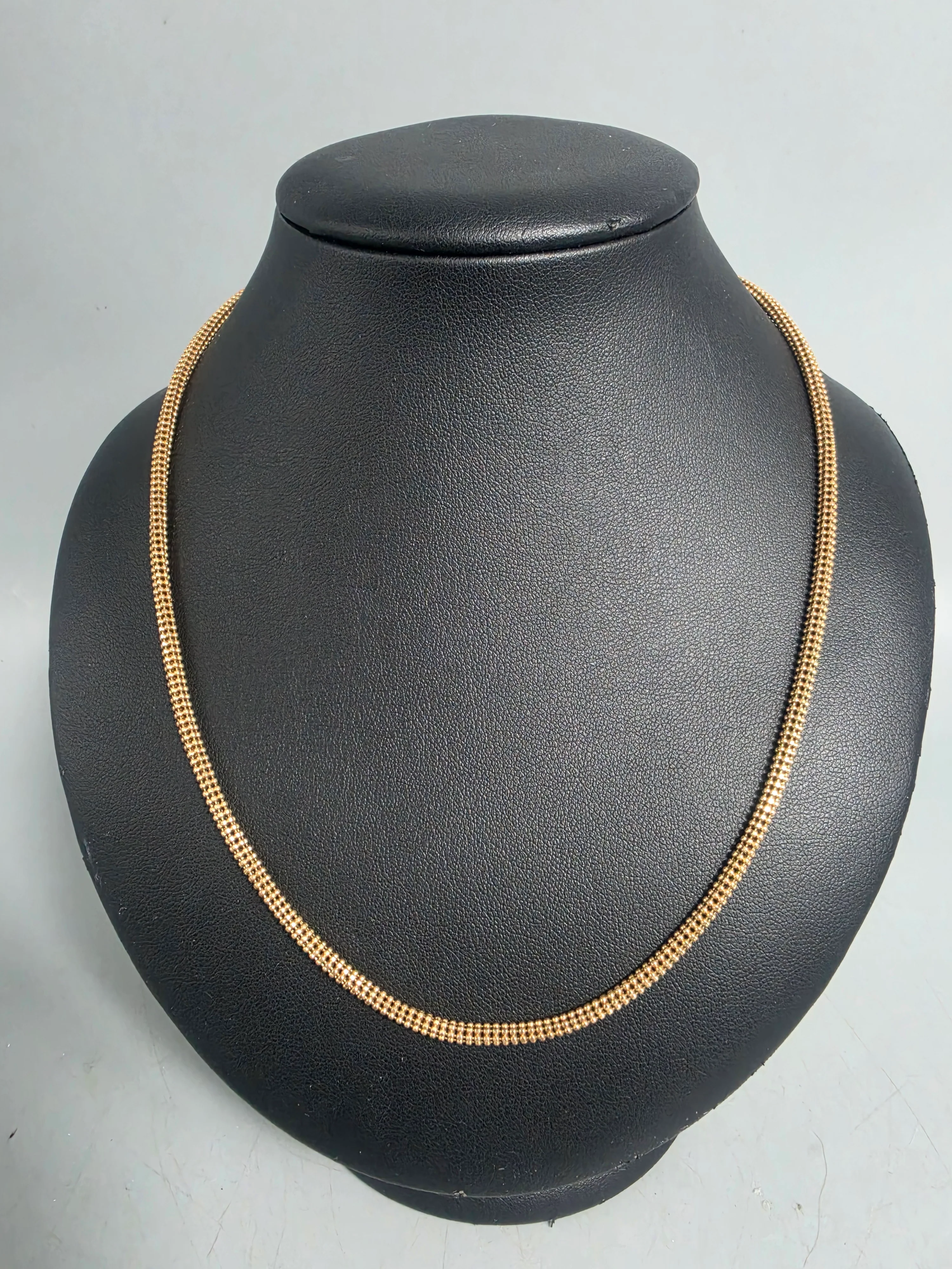 9ct GOLD NECKLACE 9.2G 375 16'' in Length