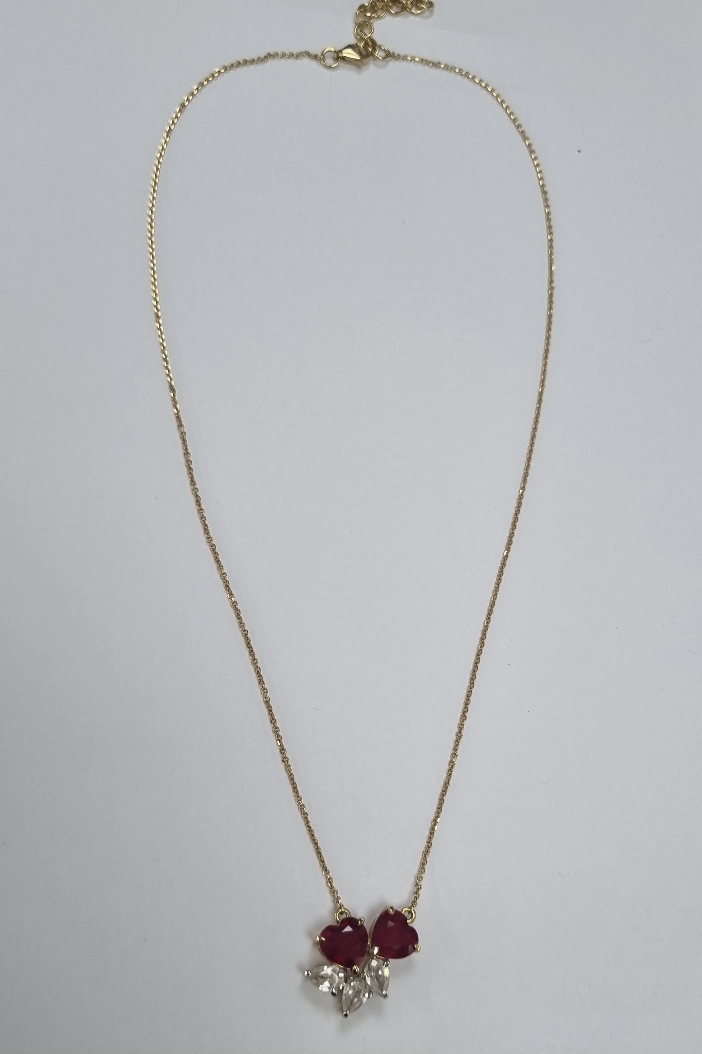 9ct gold necklace 18" with red hearts pendant - Image 2