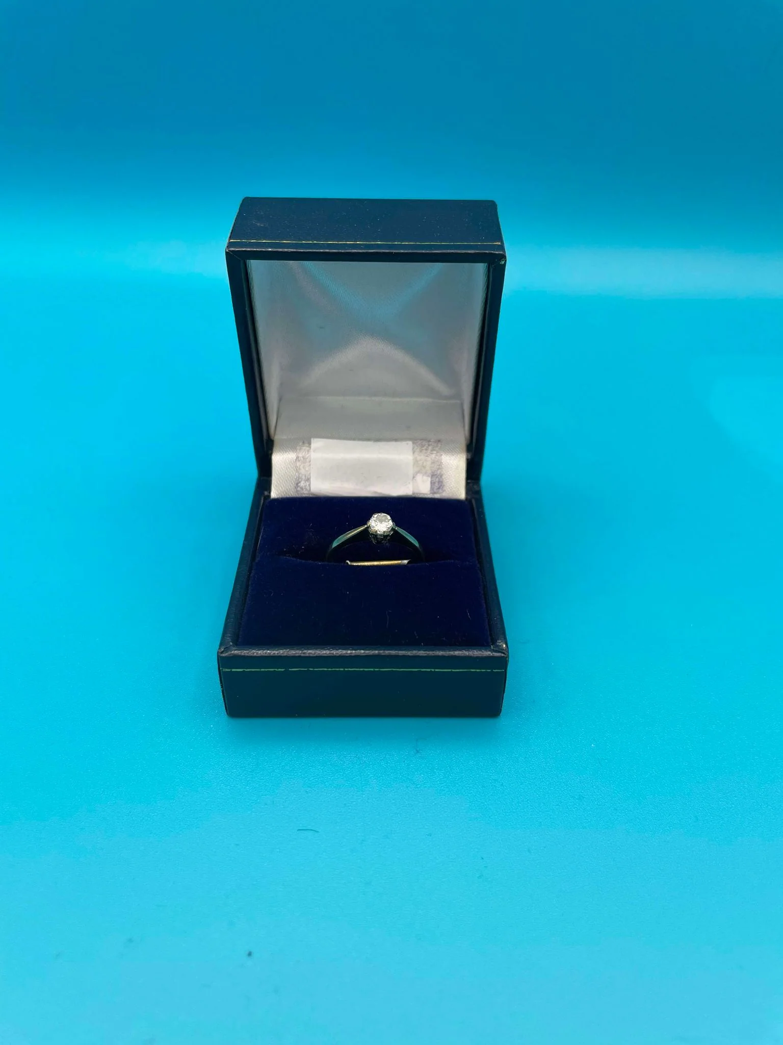 9ct gold ring
