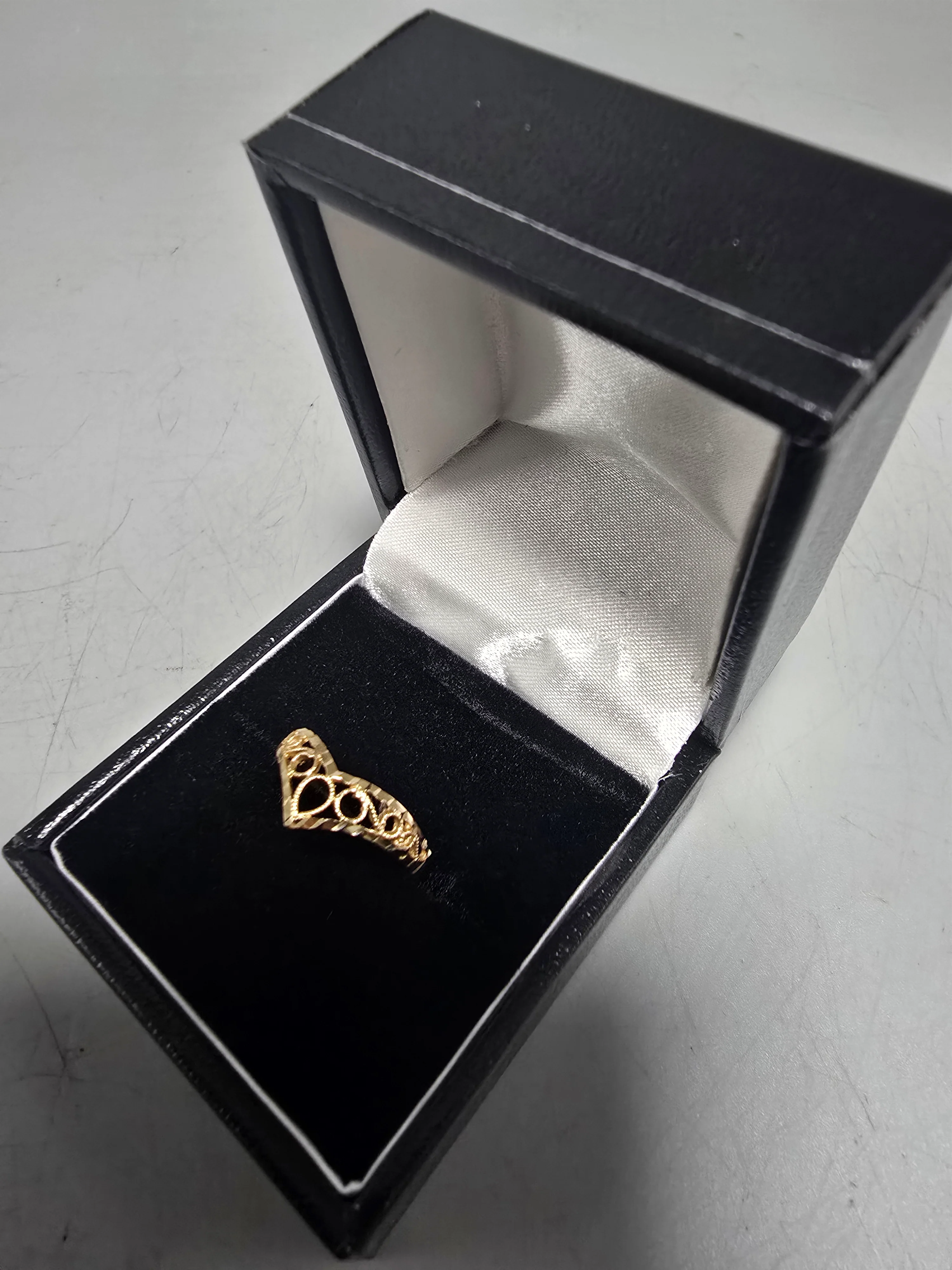 9ct Gold Ring 375 0.8G Size K - Image 2