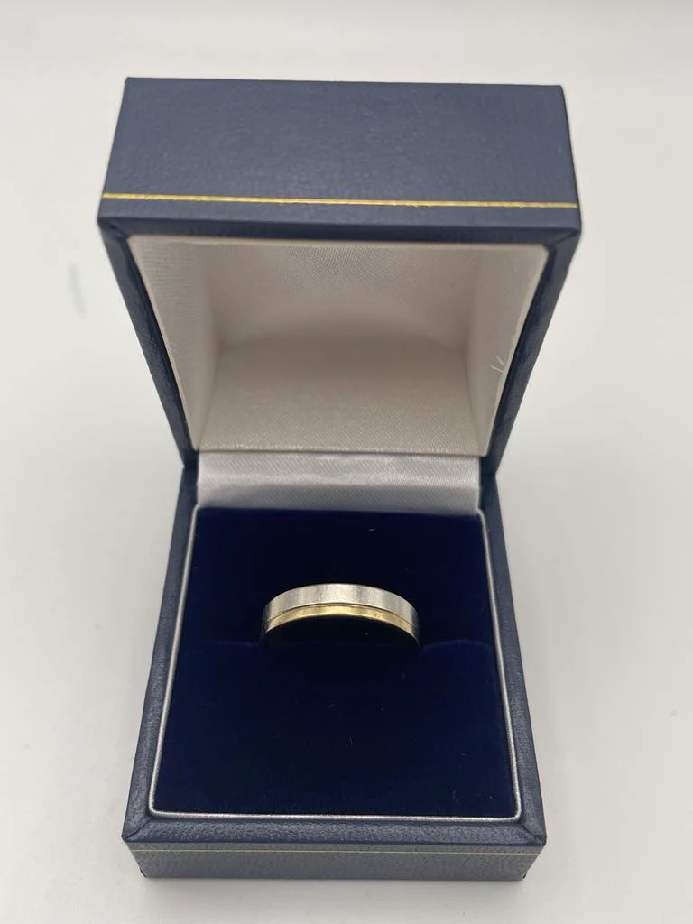 9ct gold ring - Image 2