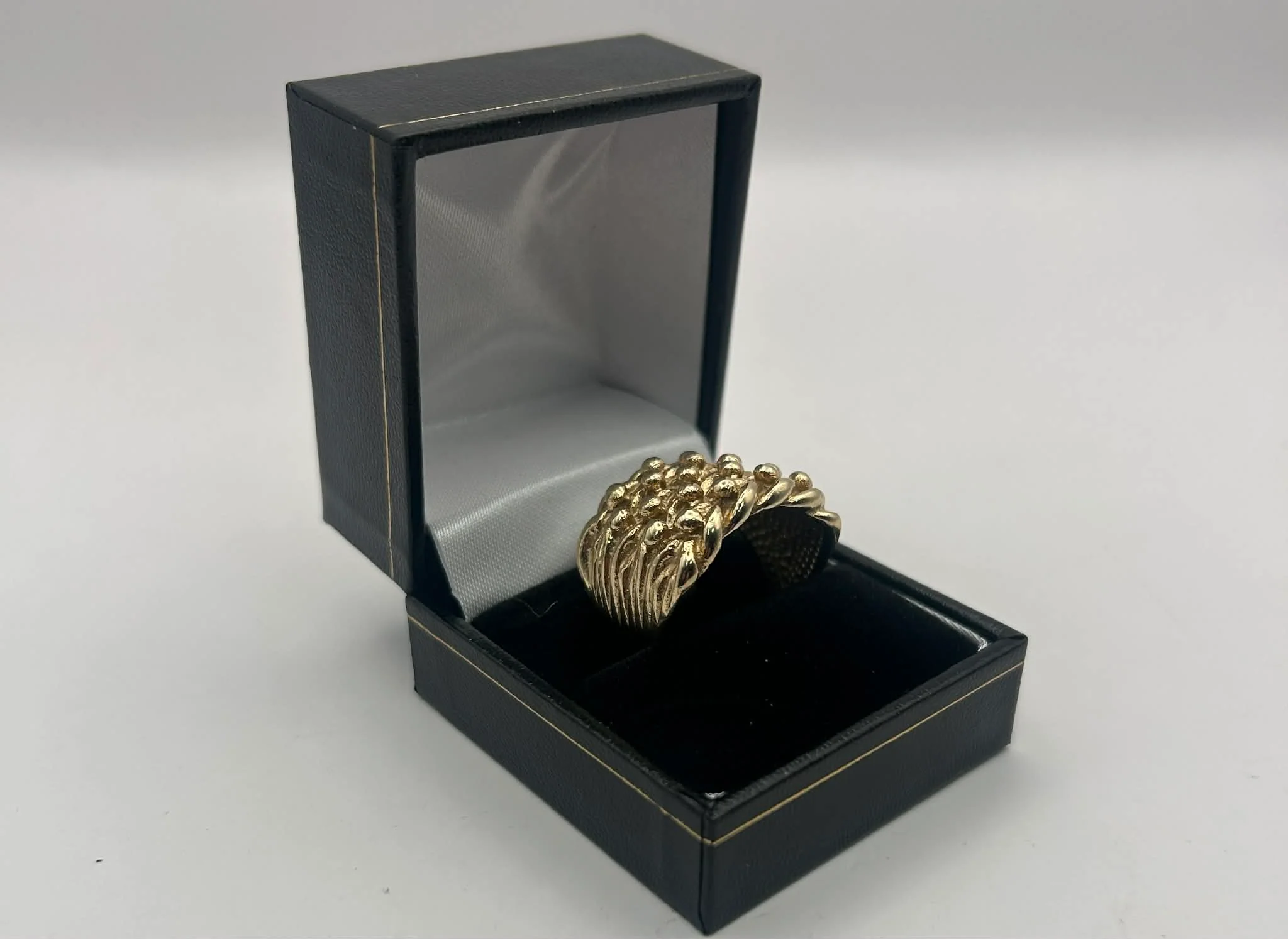 9CT Keeper Ring (375) 16.7G, Fully Hallmarked - Size:Y, Boxed - Image 3