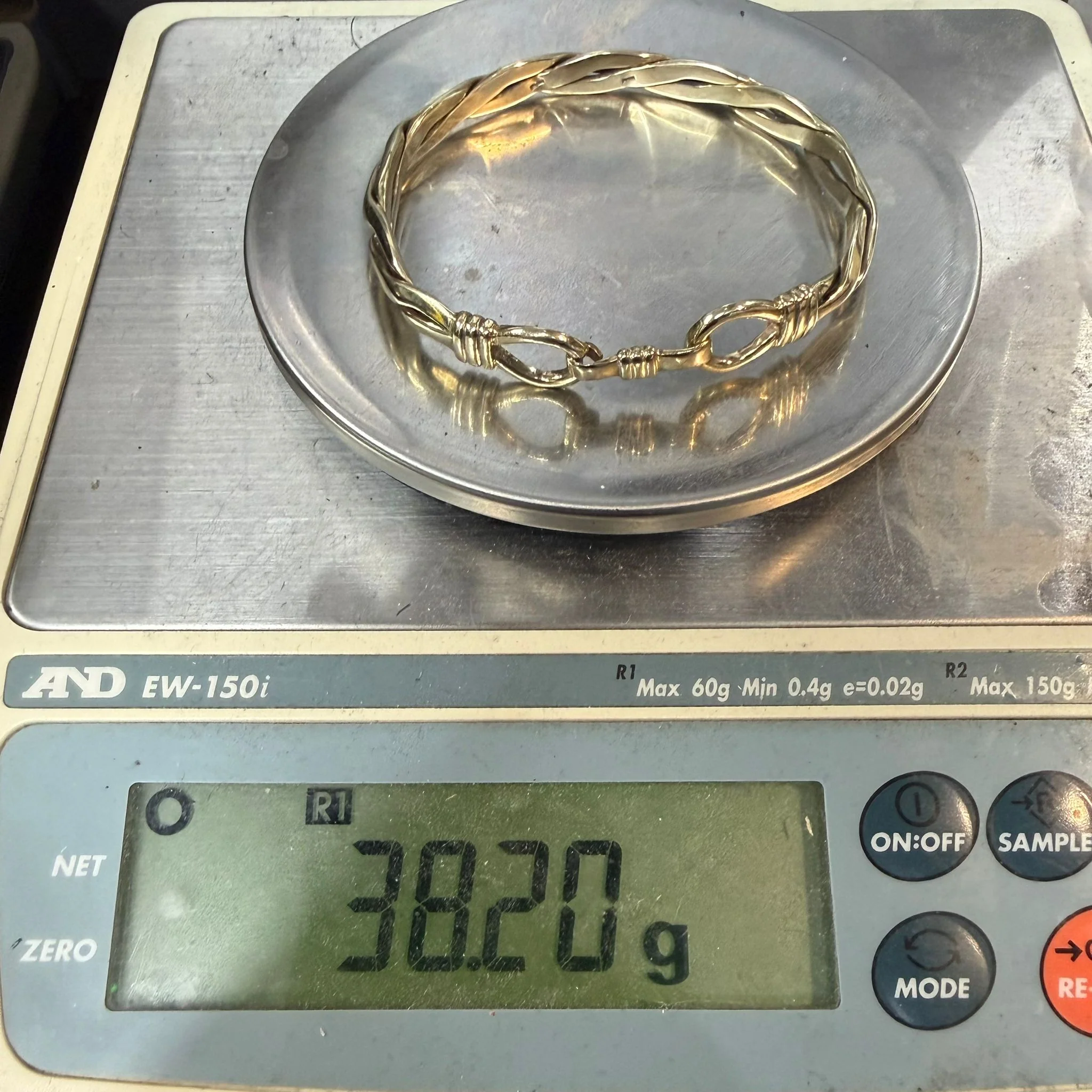 9CT Twisted Mens Bracelet 9" 38.2 Grams - FULLY TESTED AND UK HALLMARKED - Image 3