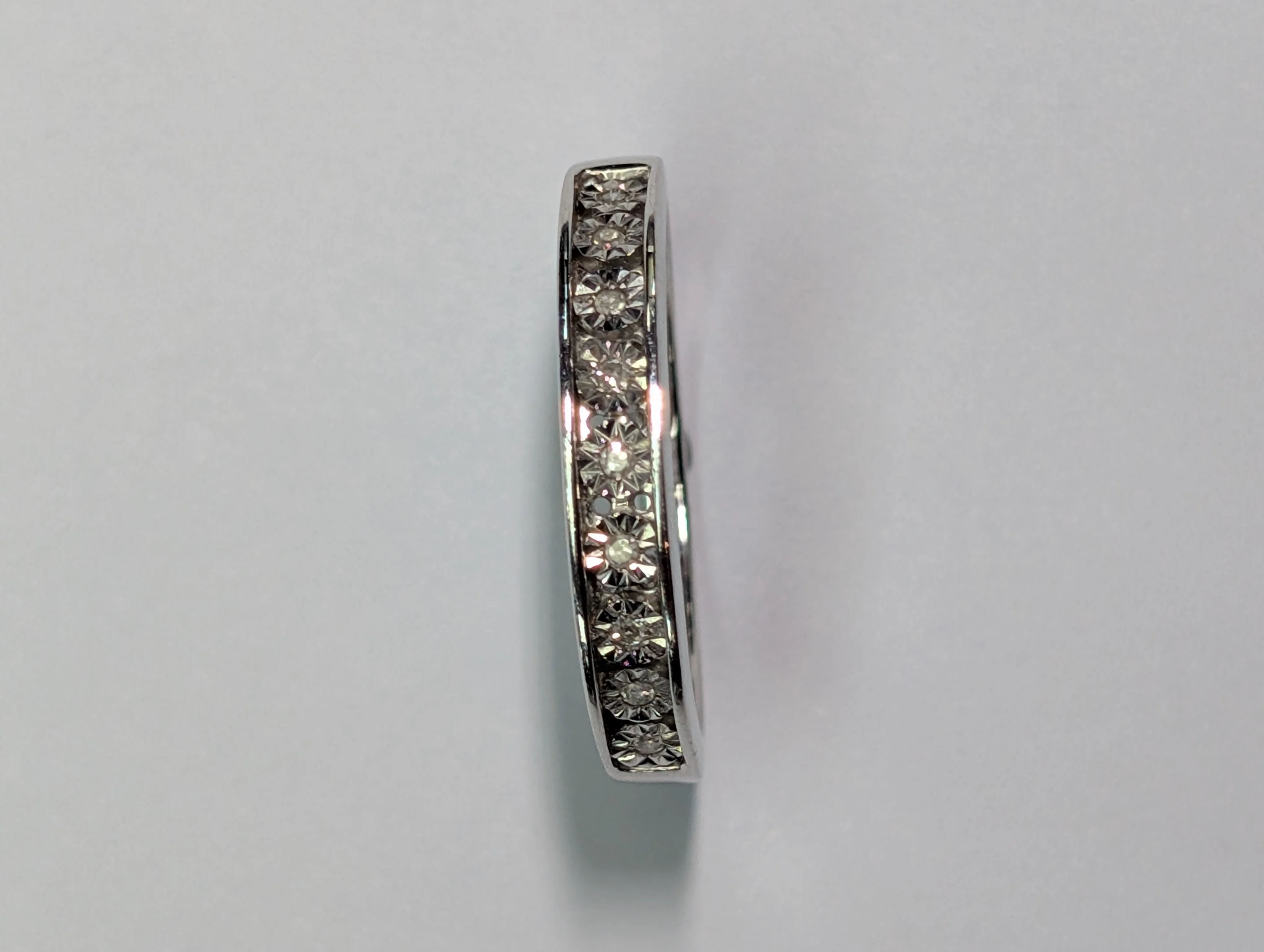 9CT White Gold Diamond Ring - Image 4