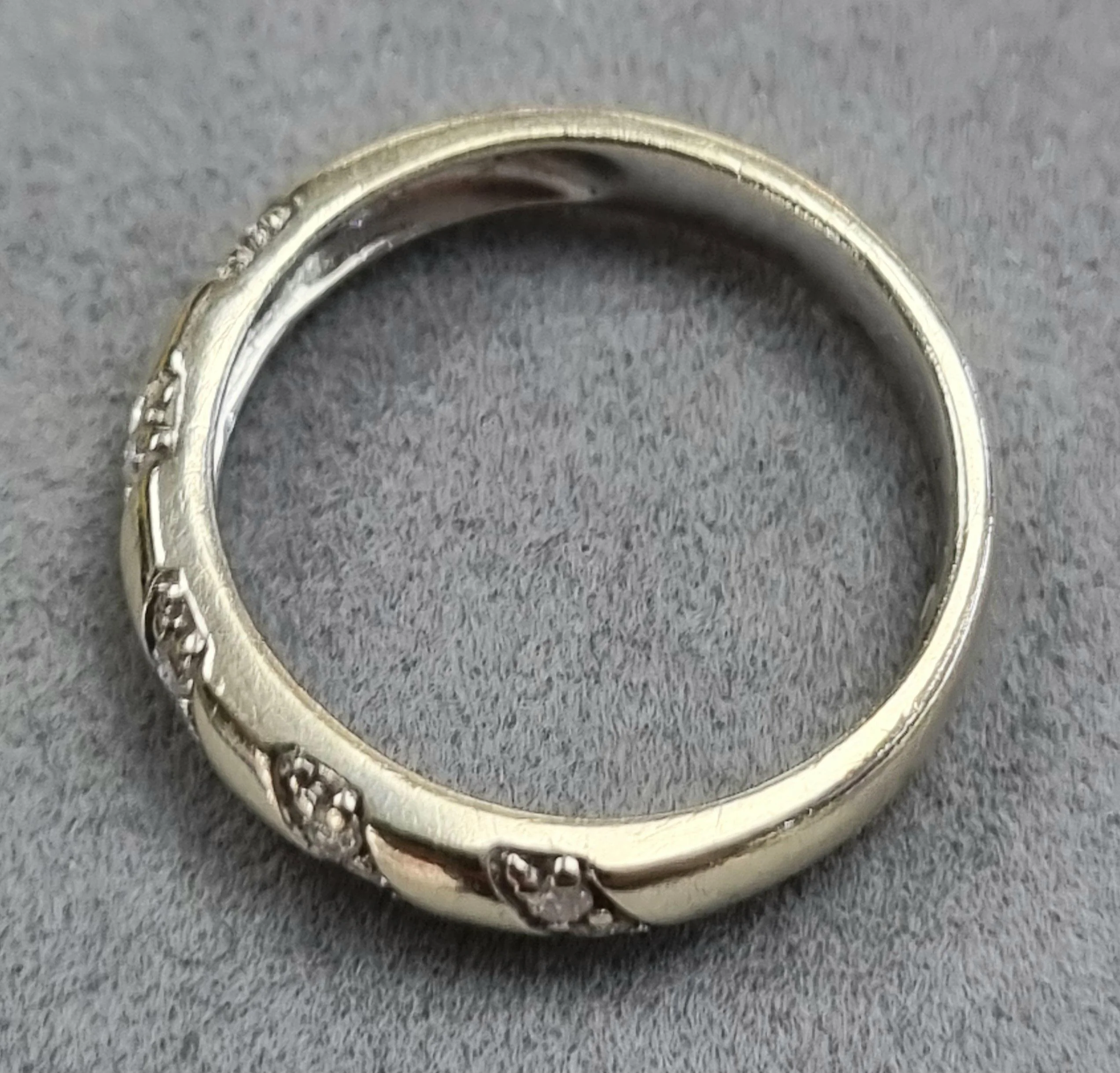 9ct White Gold Diamond Ring size L - Image 2