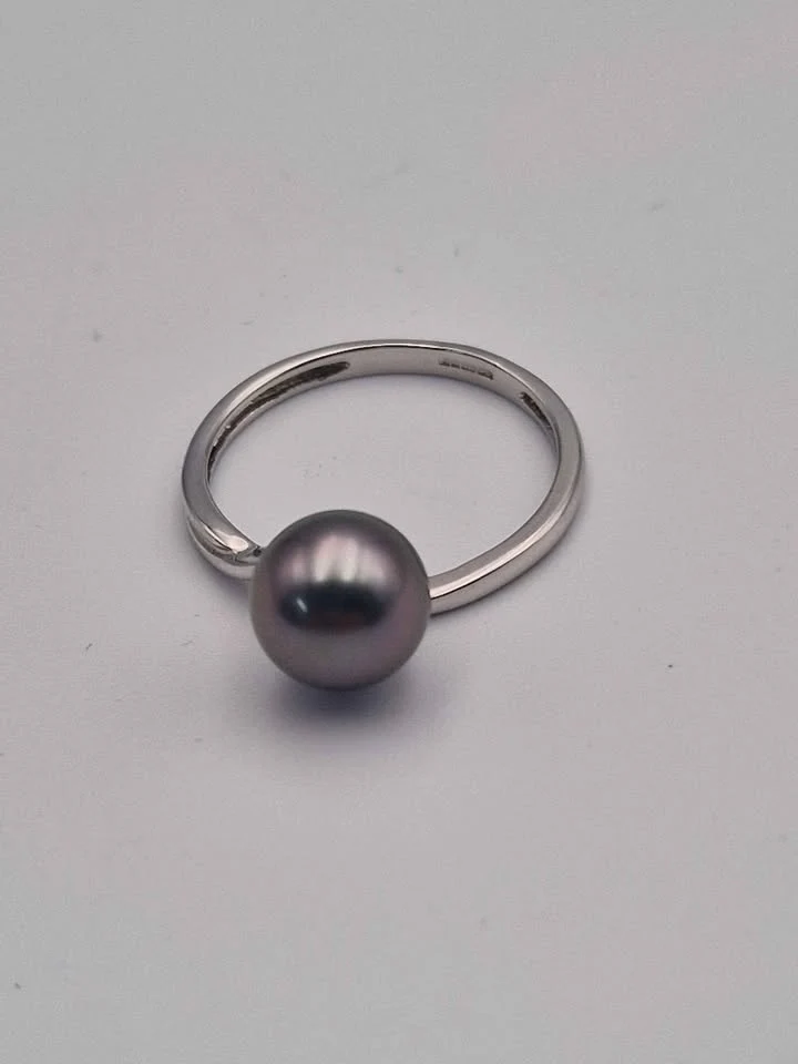 9ct White Gold Pearl Solitaire Ring - Size O - 2.33 Grams