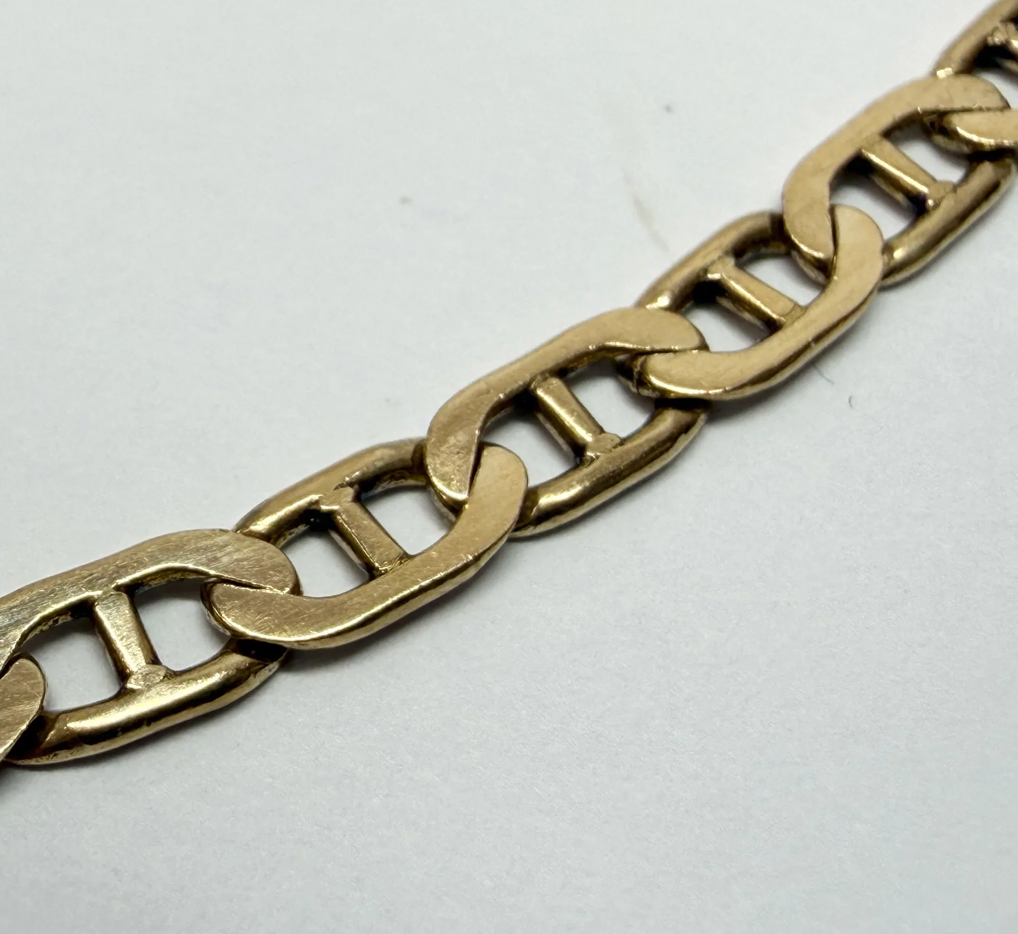 9ct yellow gold 18.5" Anchor Chain Necklace - Image 2