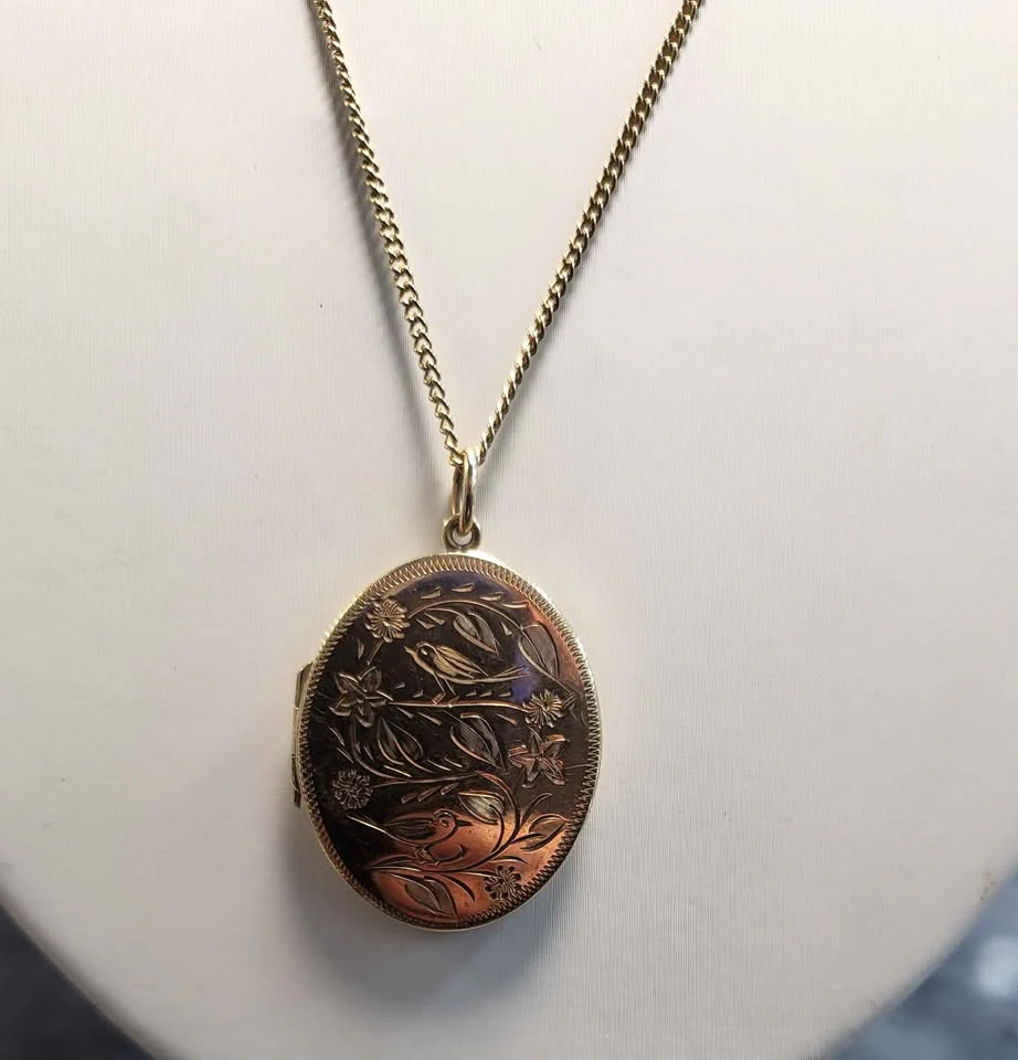 9ct Yellow Gold Chain And Oval Locket - 11.01G - 21" - Hallmarked - Image 2